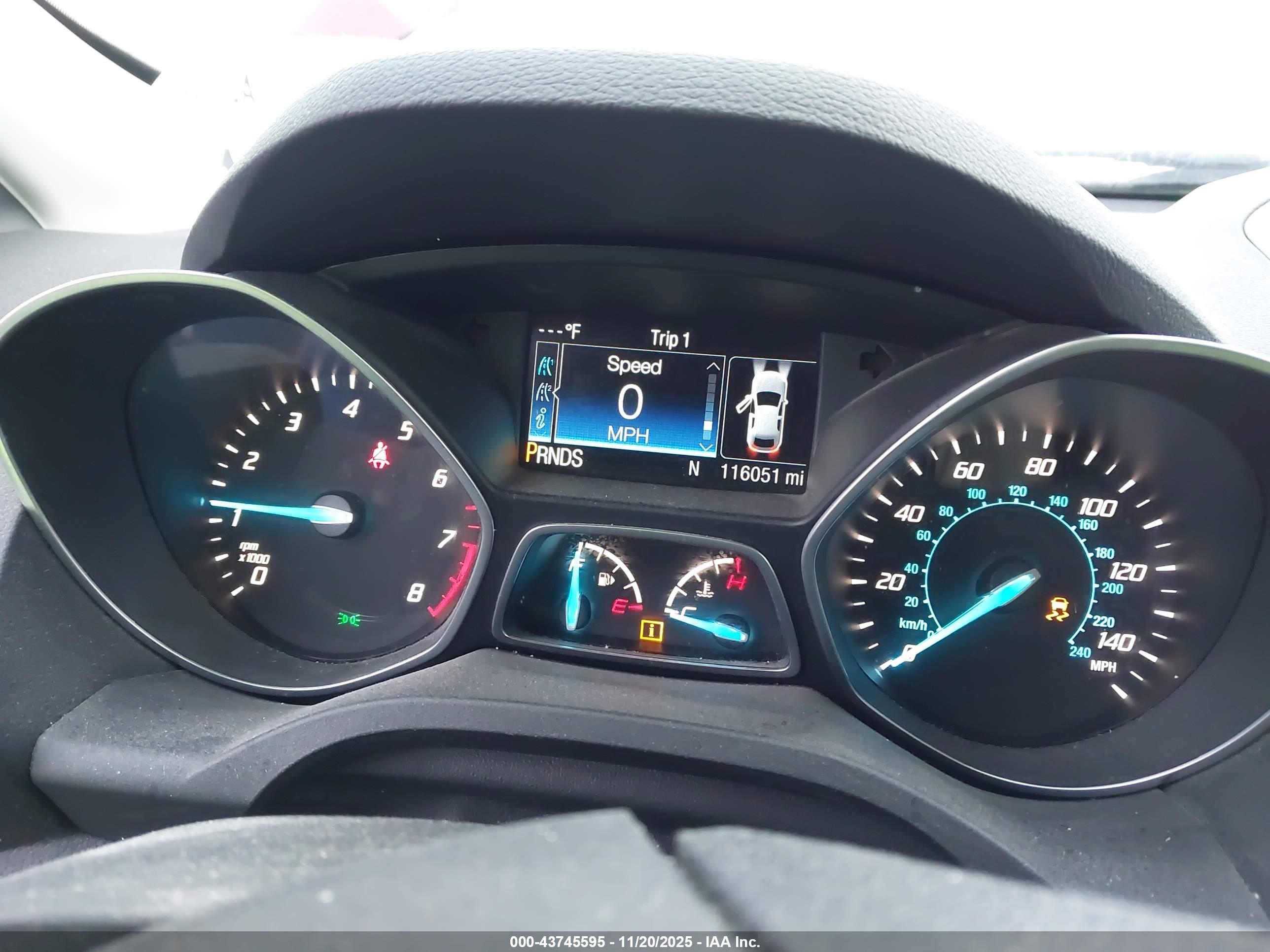 FORD ESCAPE image 7