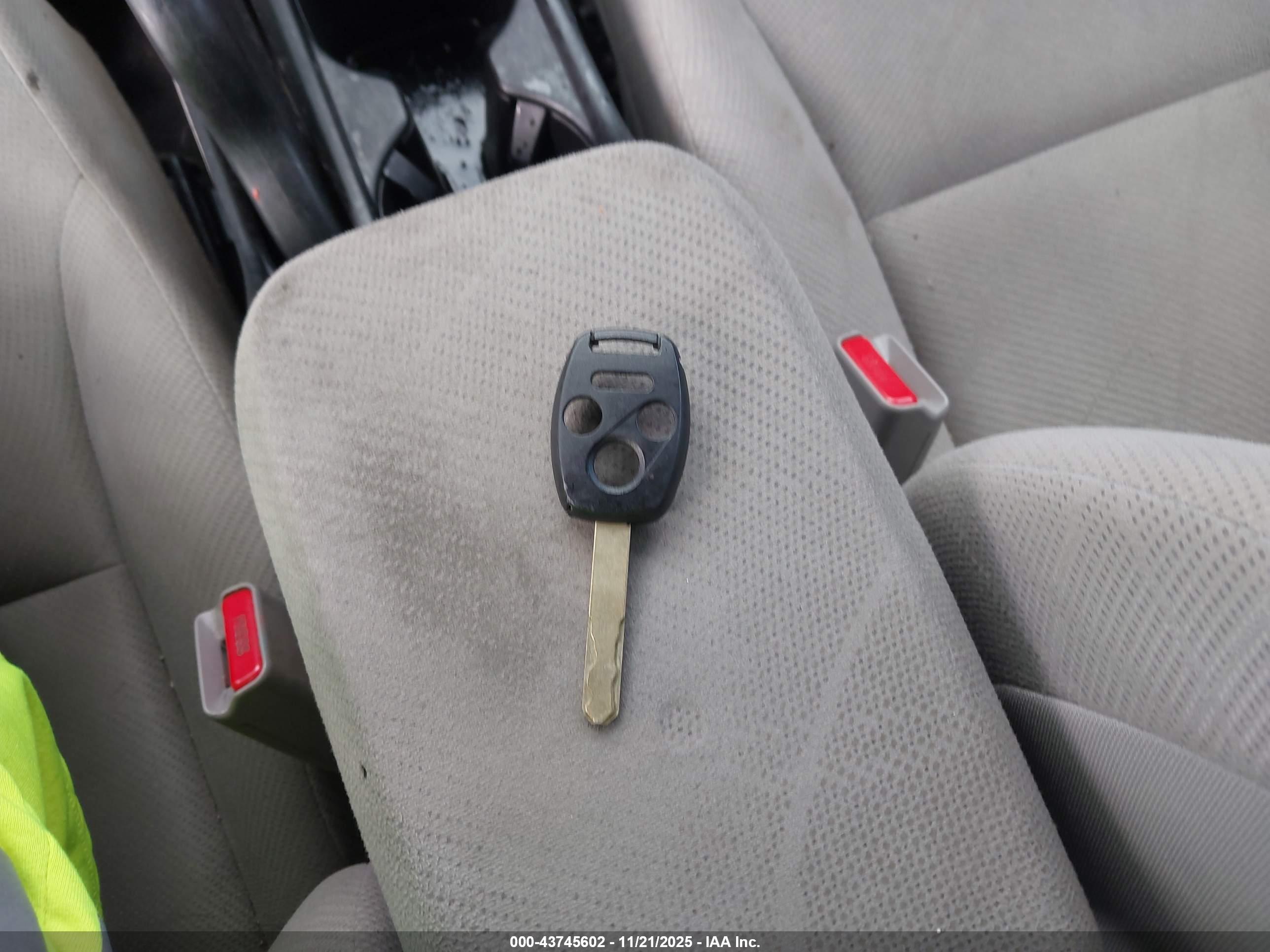 HONDA CIVIC image 11