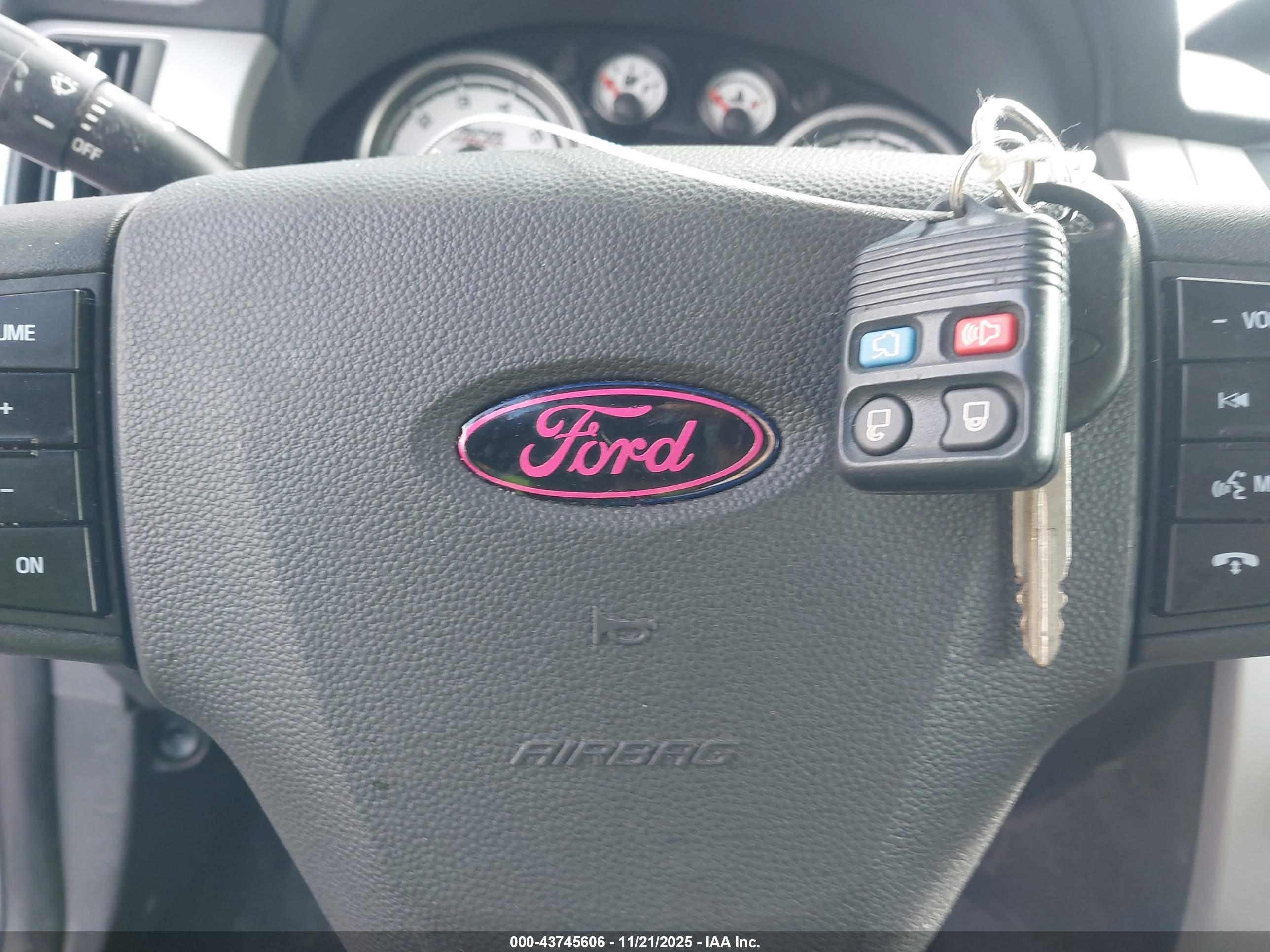 FORD FOCUS image 11