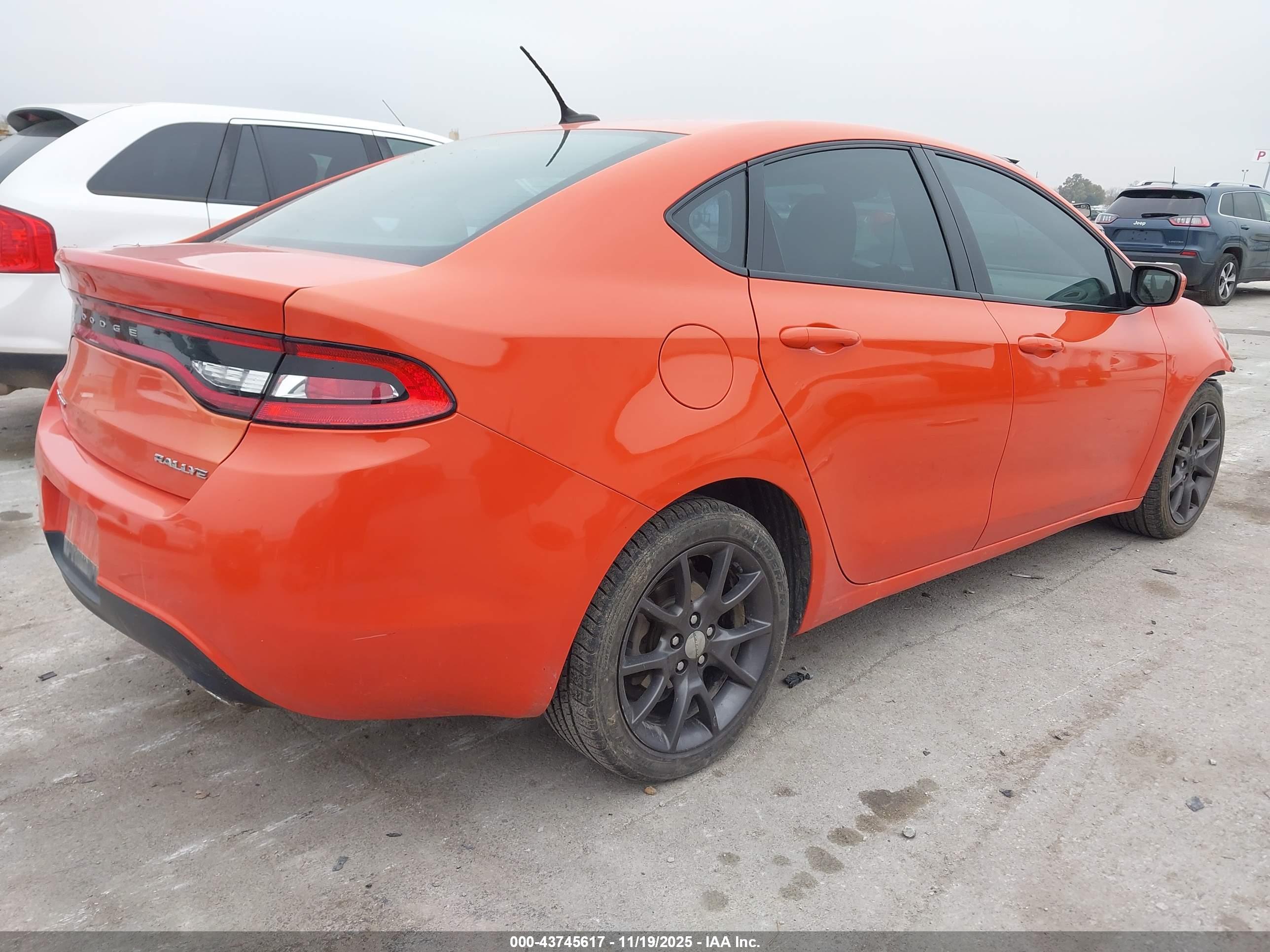 DODGE DART image 4