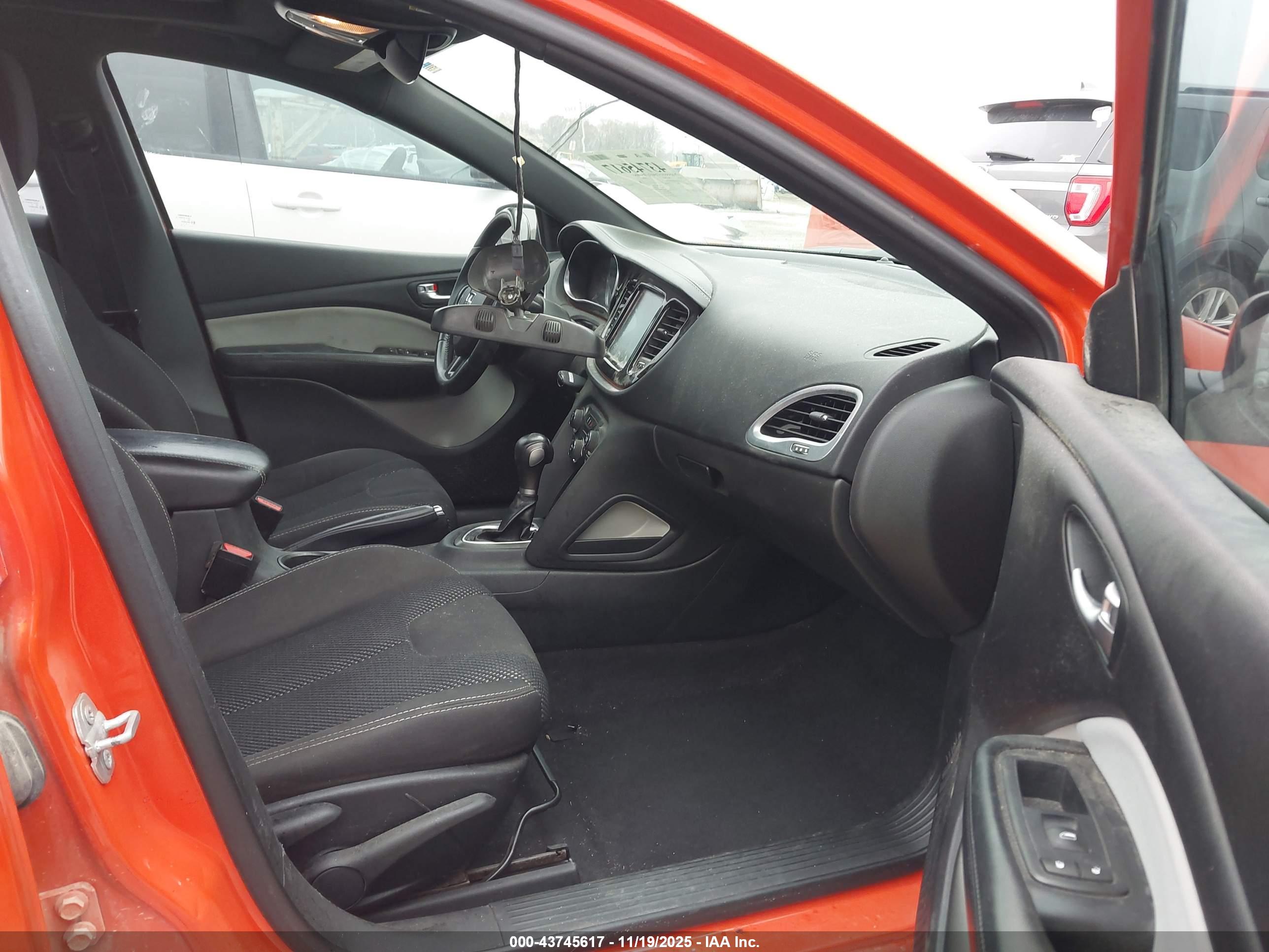 DODGE DART image 5