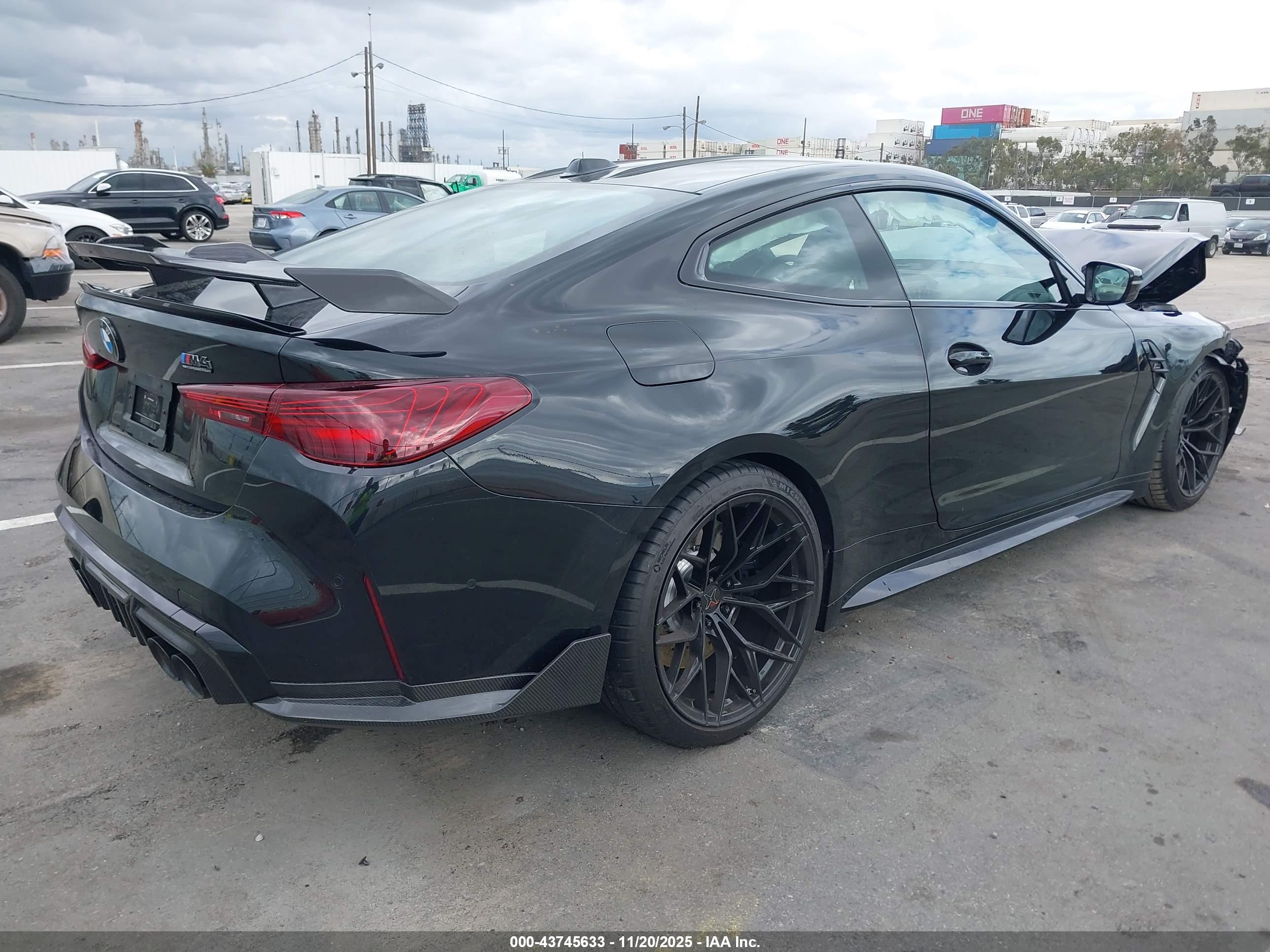 BMW M4 image 4