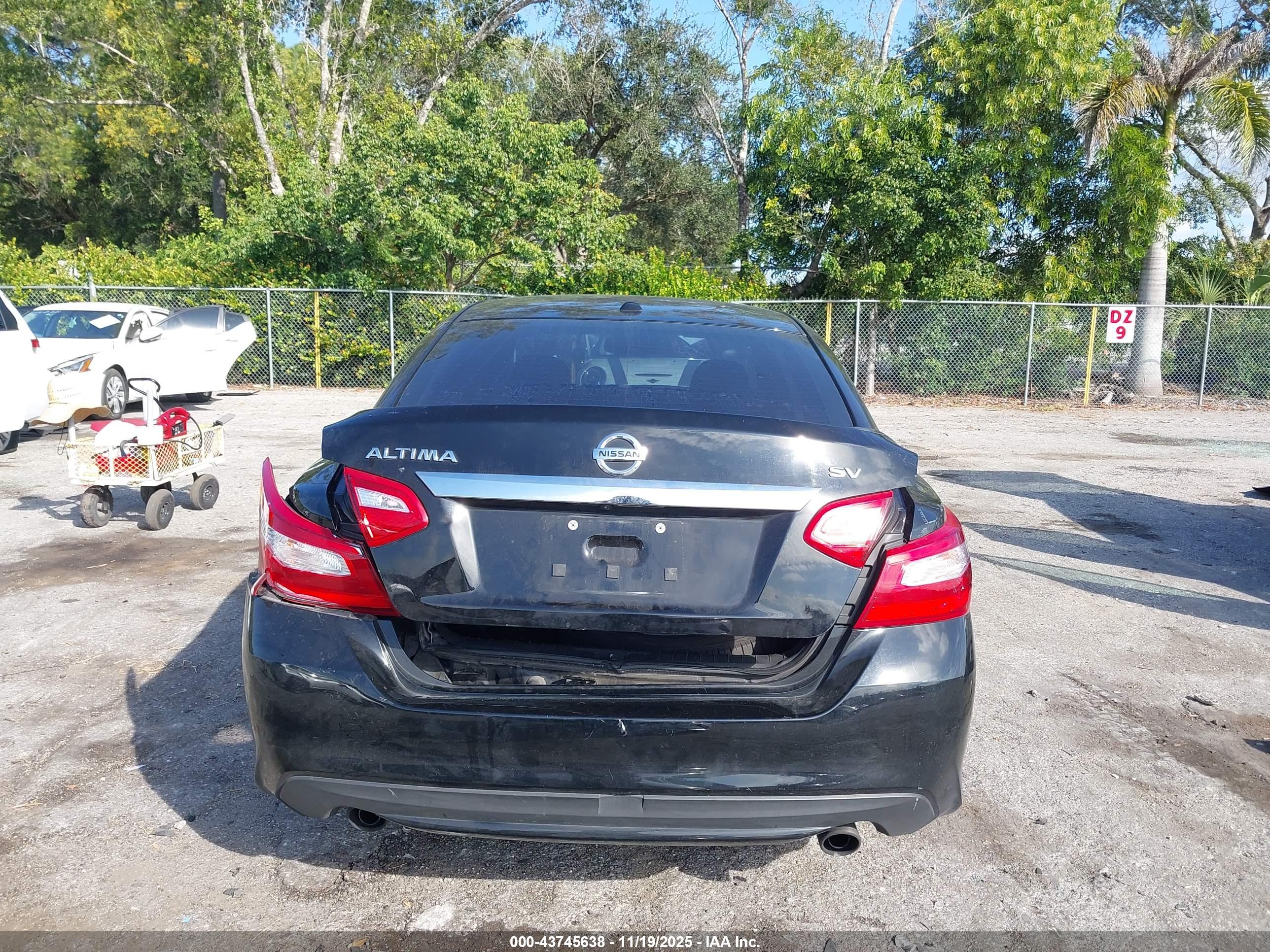 NISSAN ALTIMA image 6