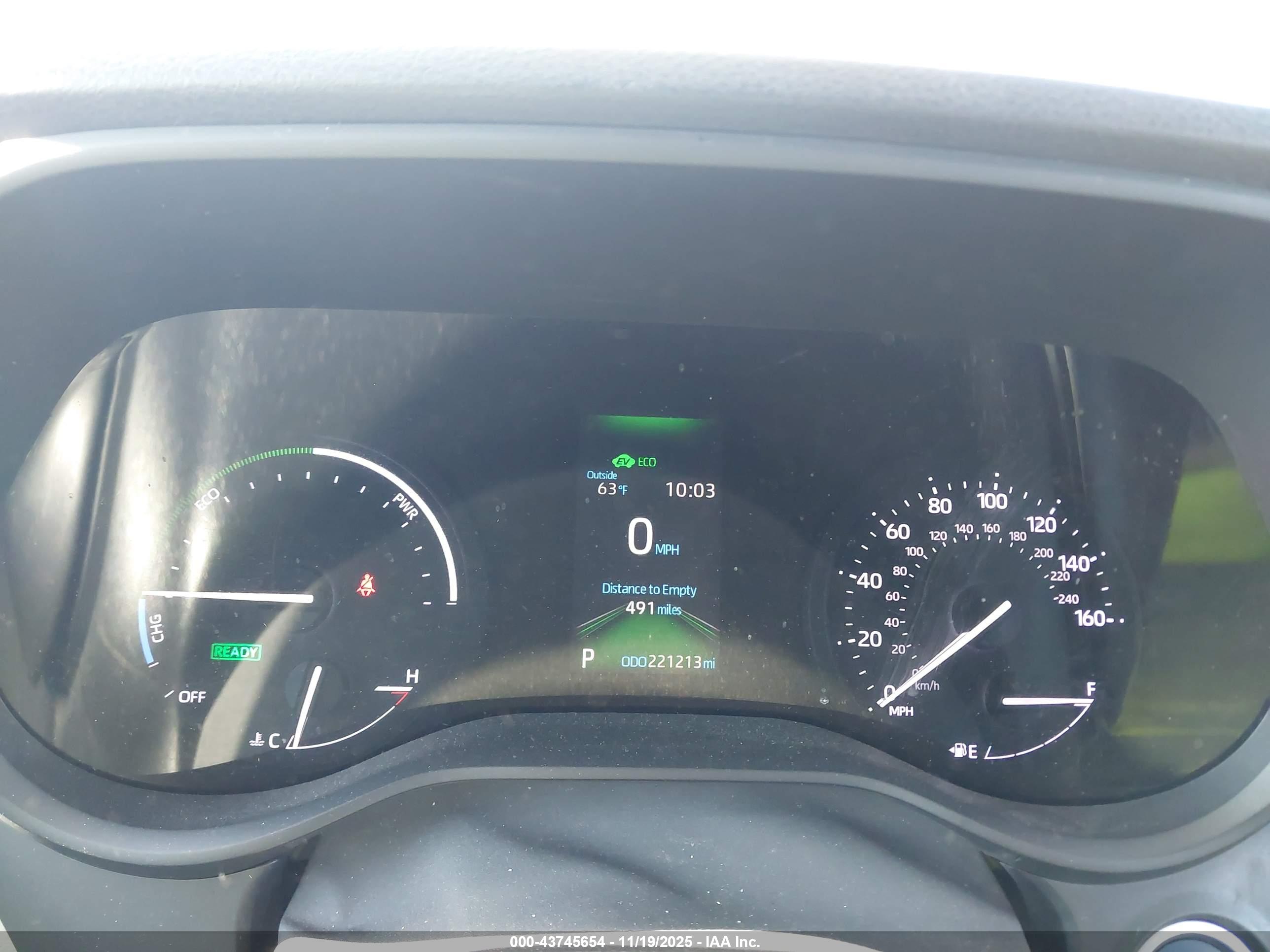 TOYOTA SIENNA image 7