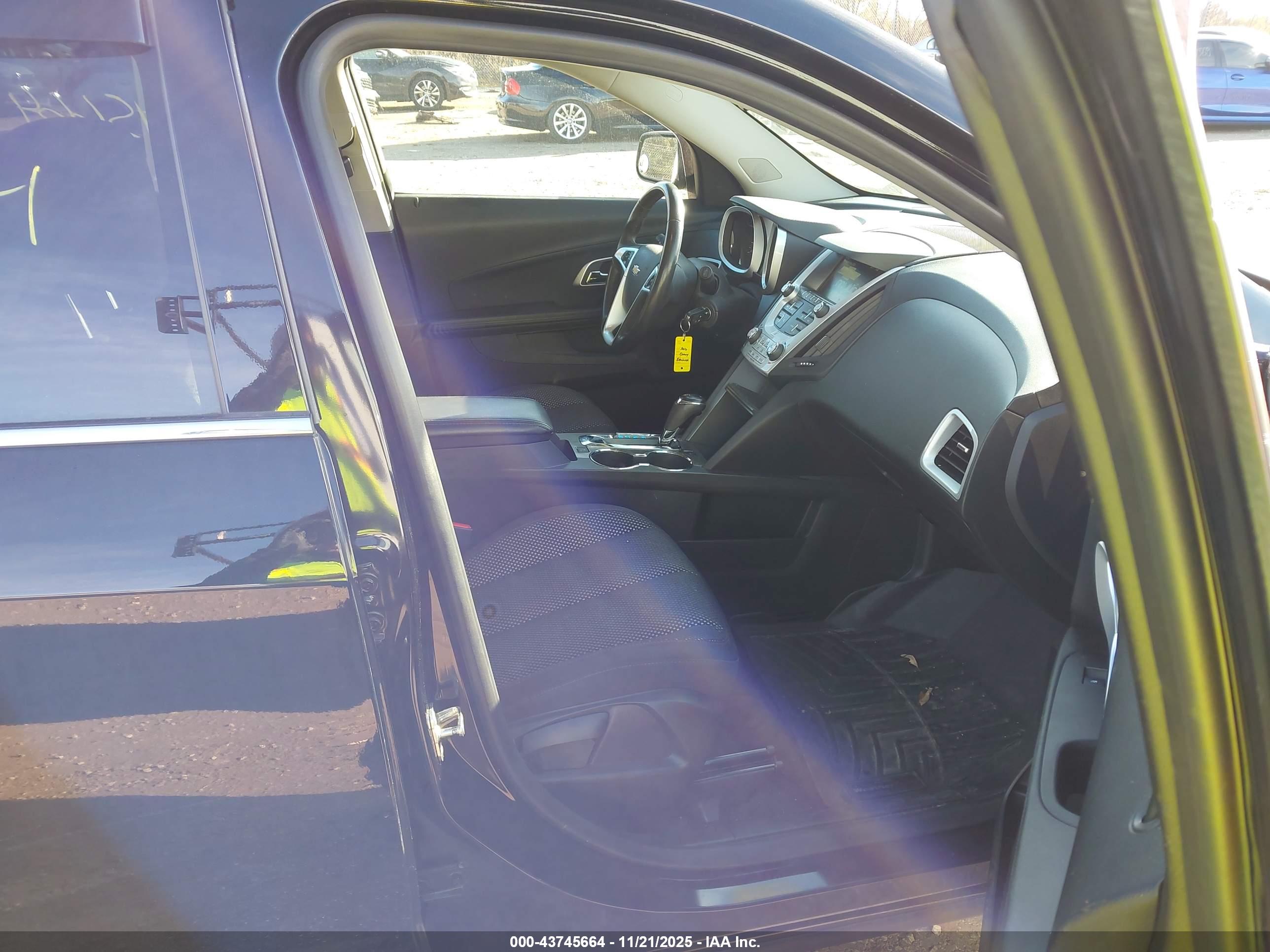 CHEVROLET EQUINOX image 5