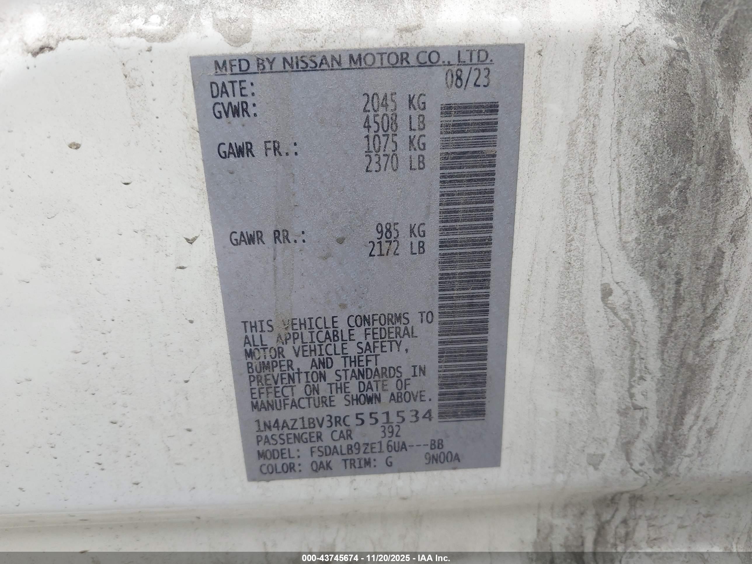 NISSAN LEAF image 9