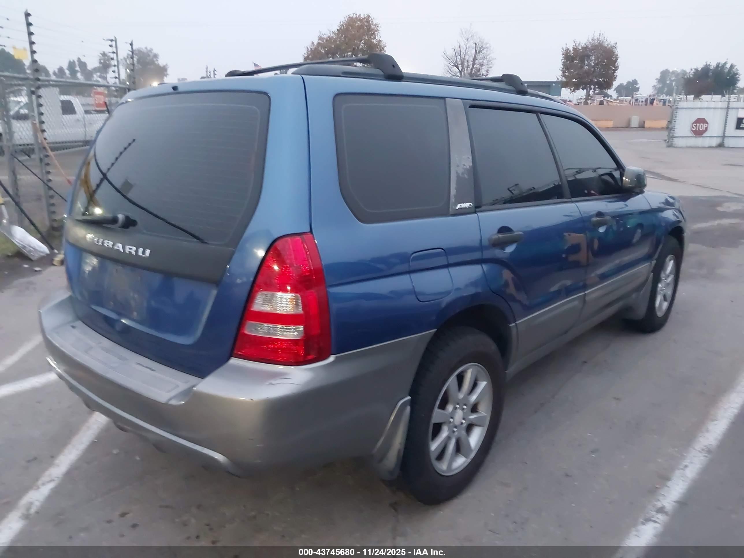 SUBARU FORESTER image 4