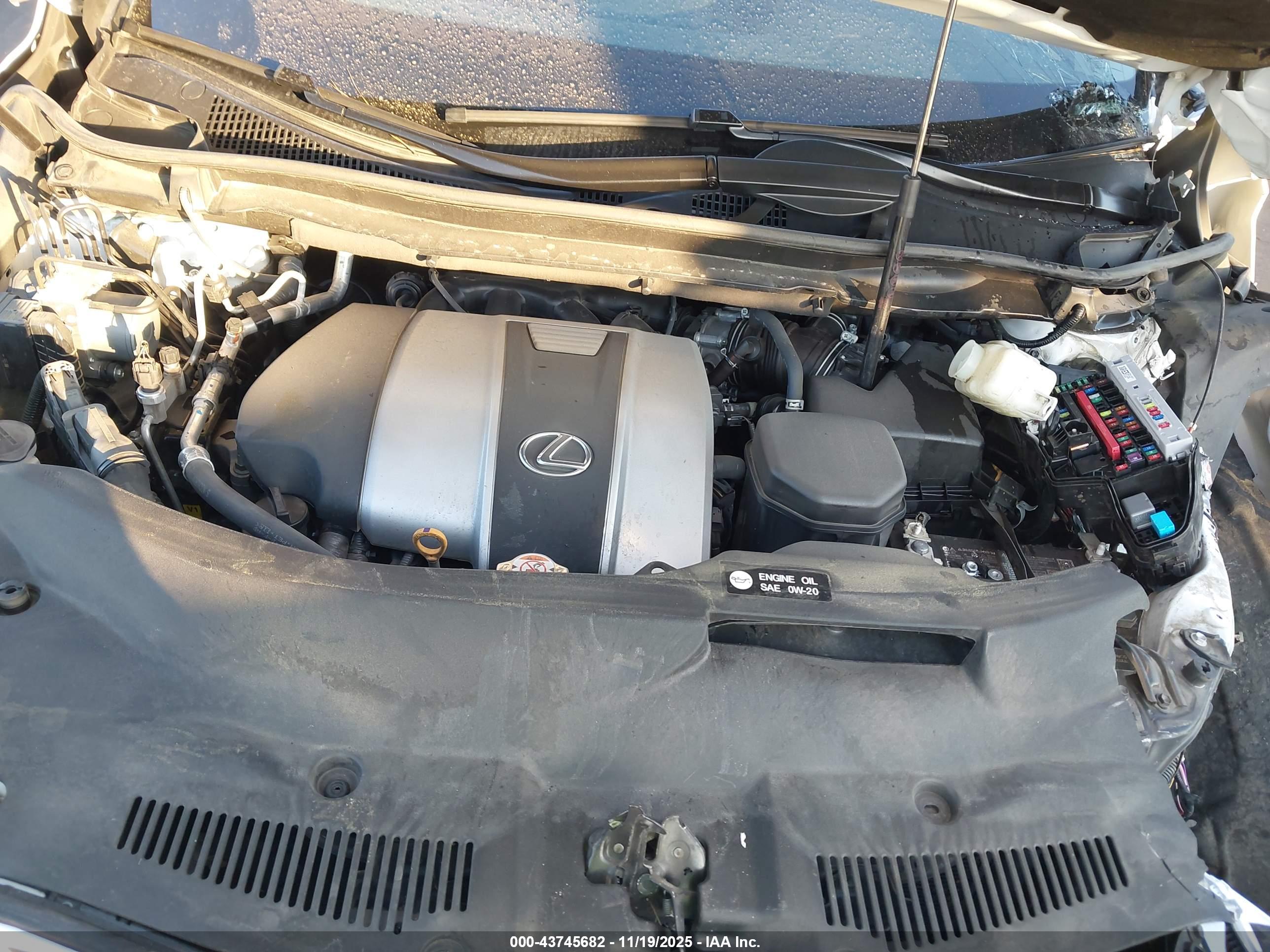 LEXUS RX image 10