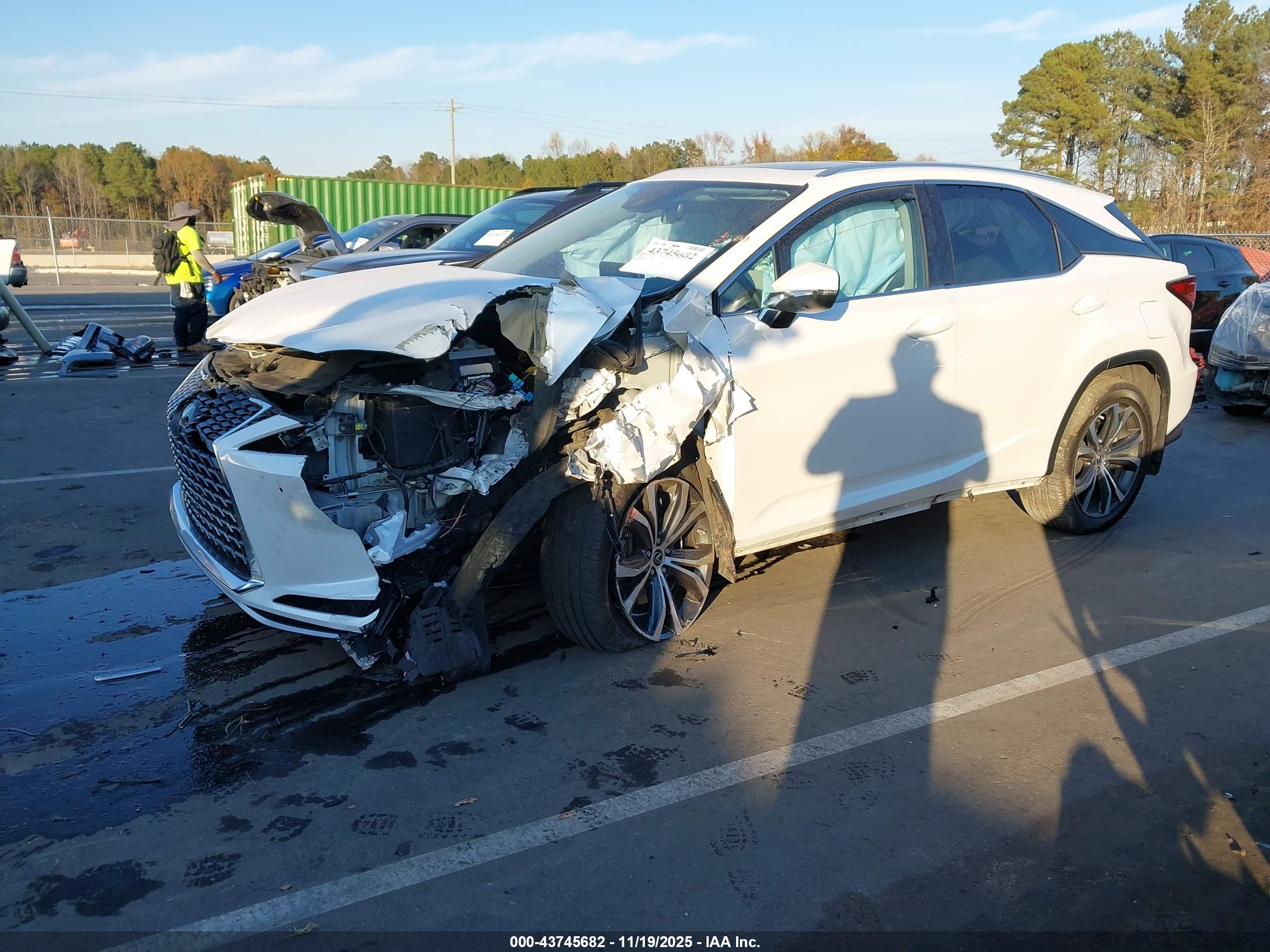 LEXUS RX image 2