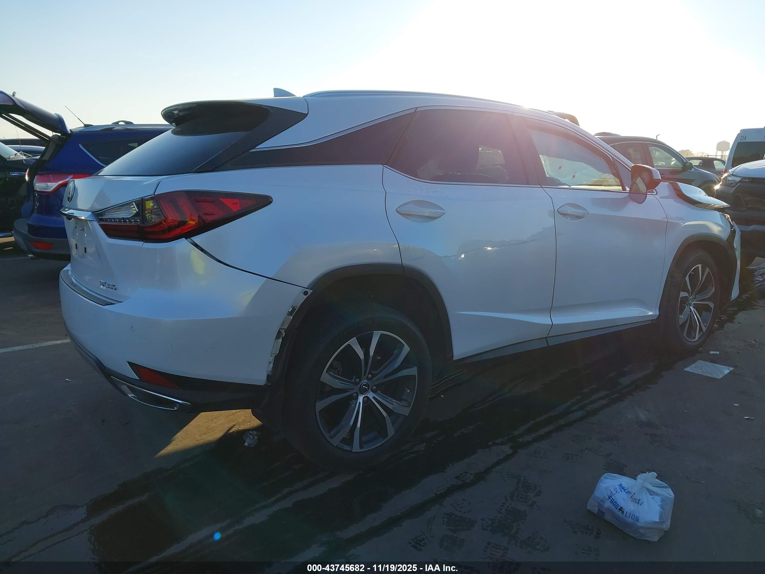 LEXUS RX image 4