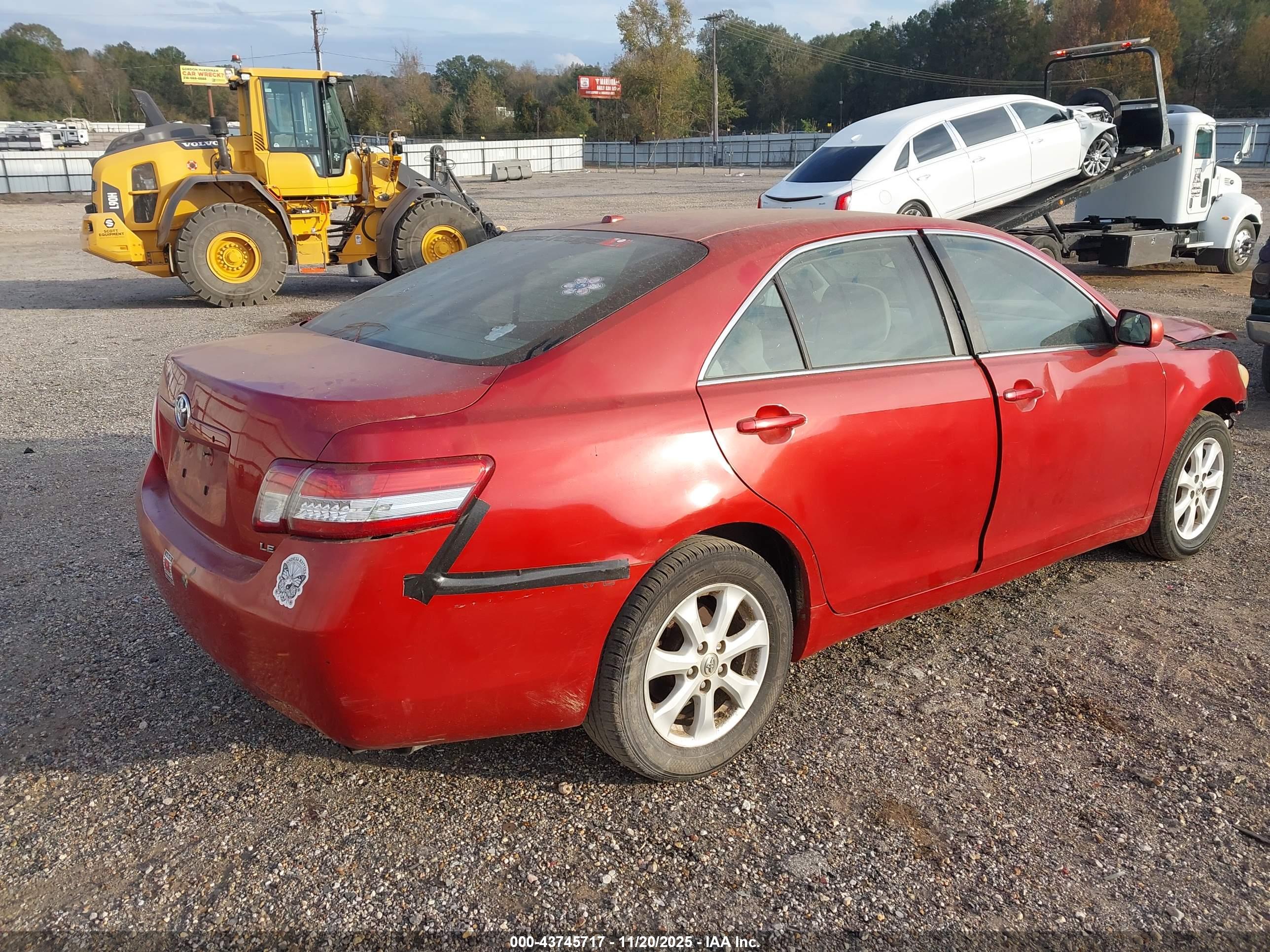 TOYOTA CAMRY image 4