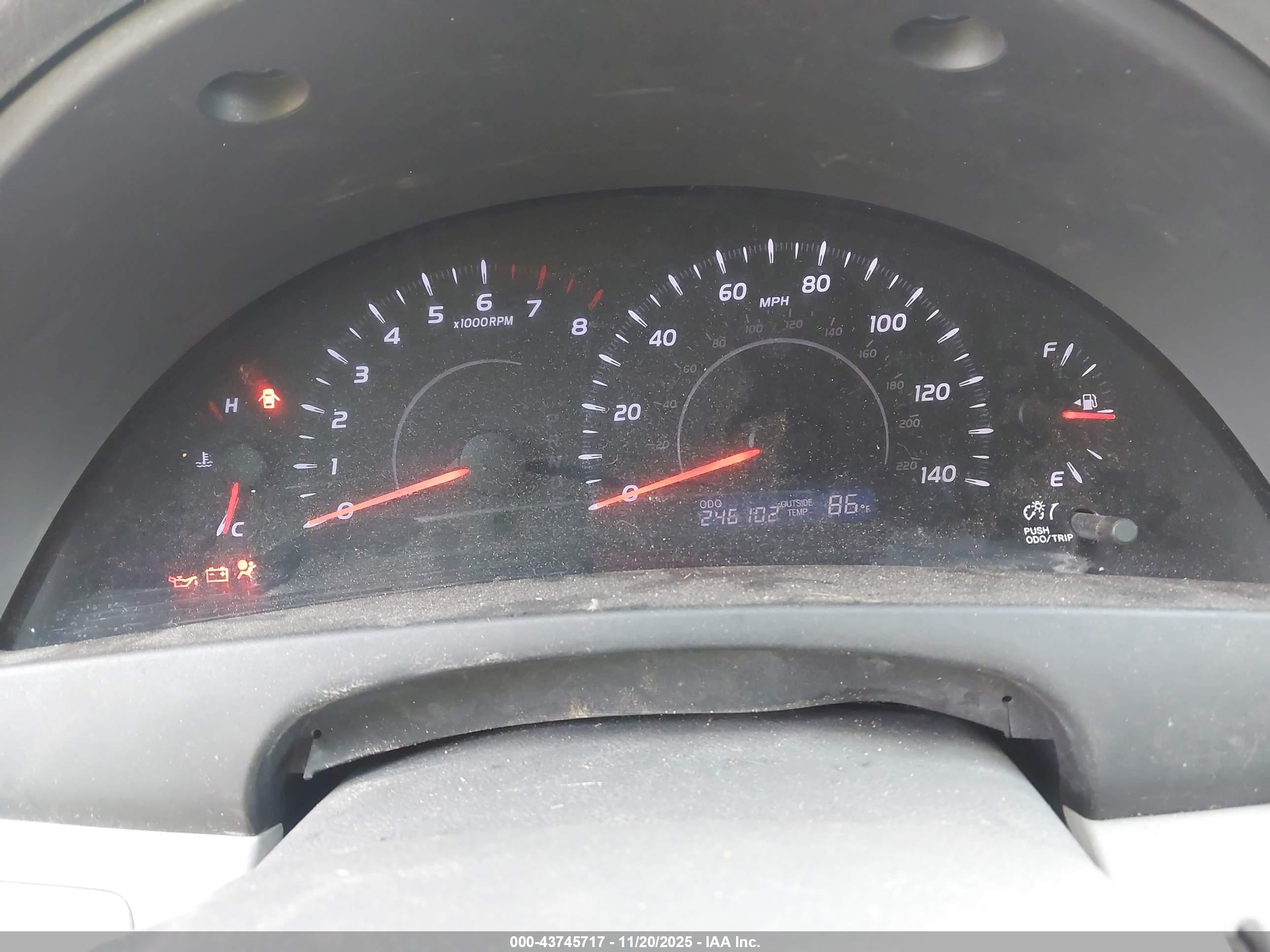 TOYOTA CAMRY image 7