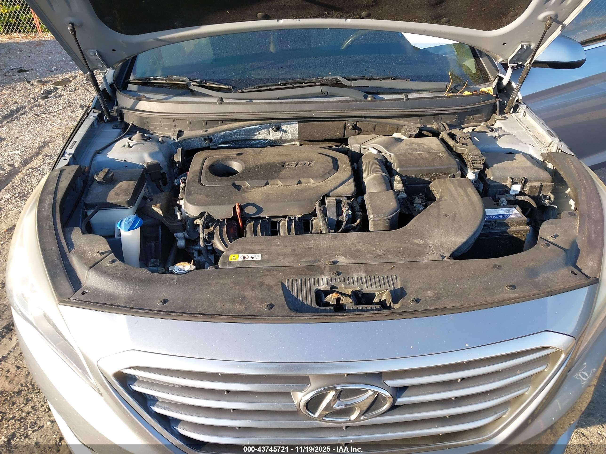 HYUNDAI SONATA image 10