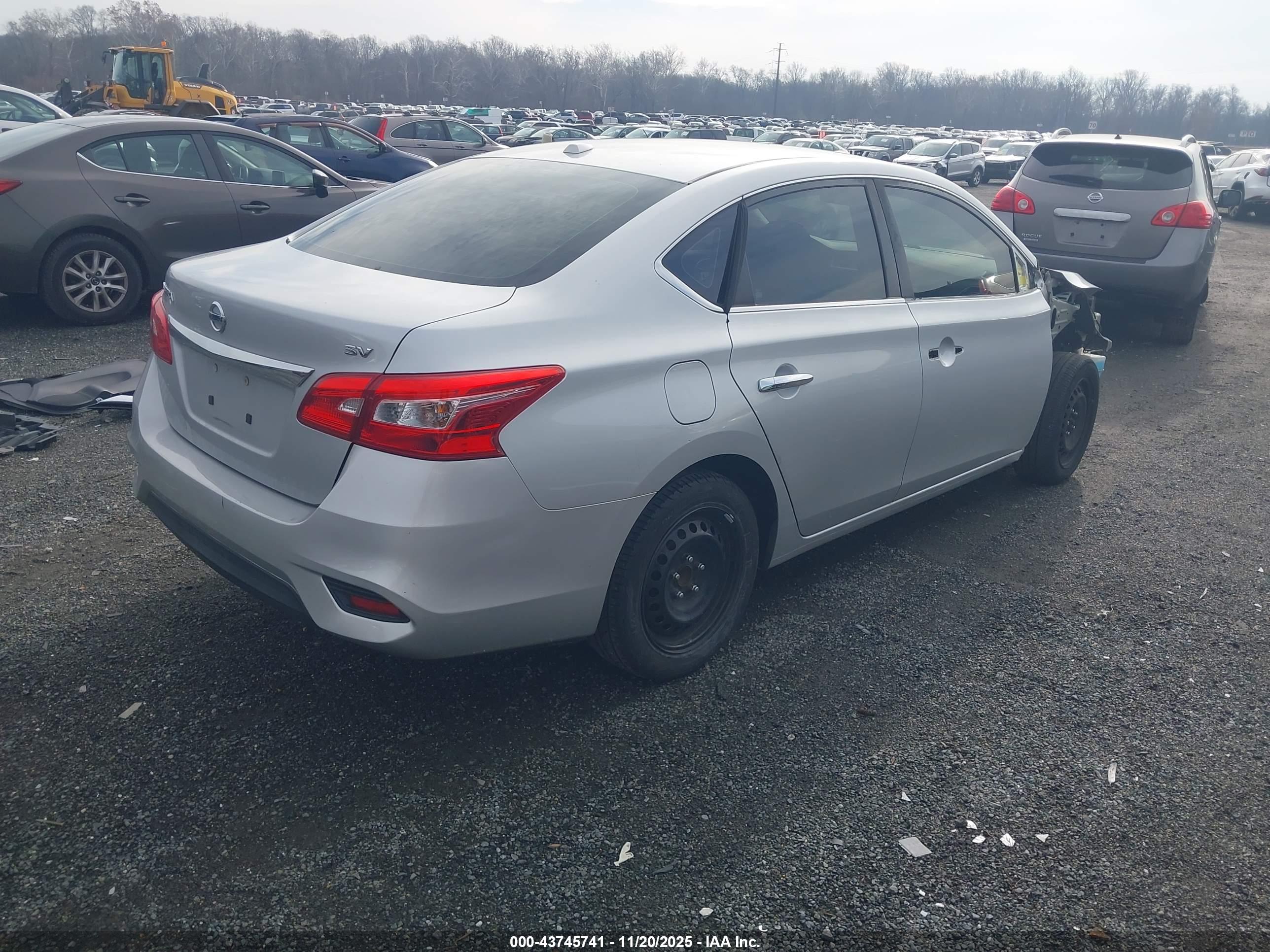NISSAN SENTRA image 4