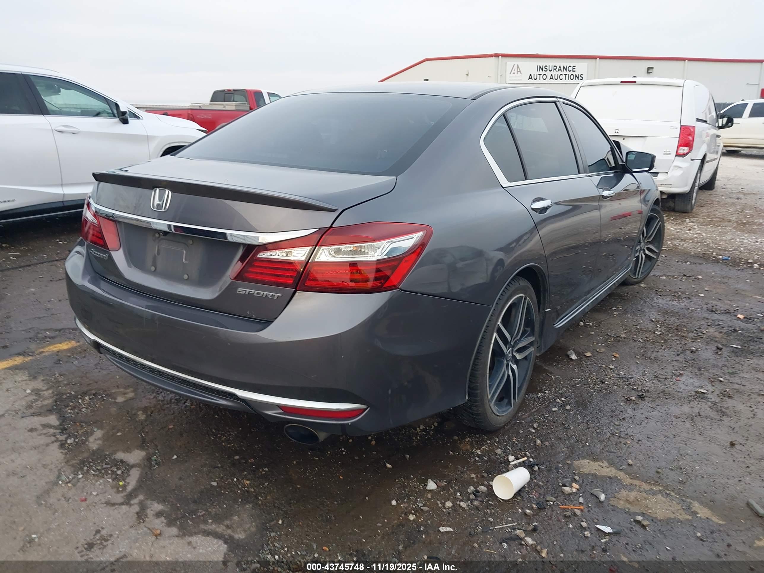 HONDA ACCORD image 4