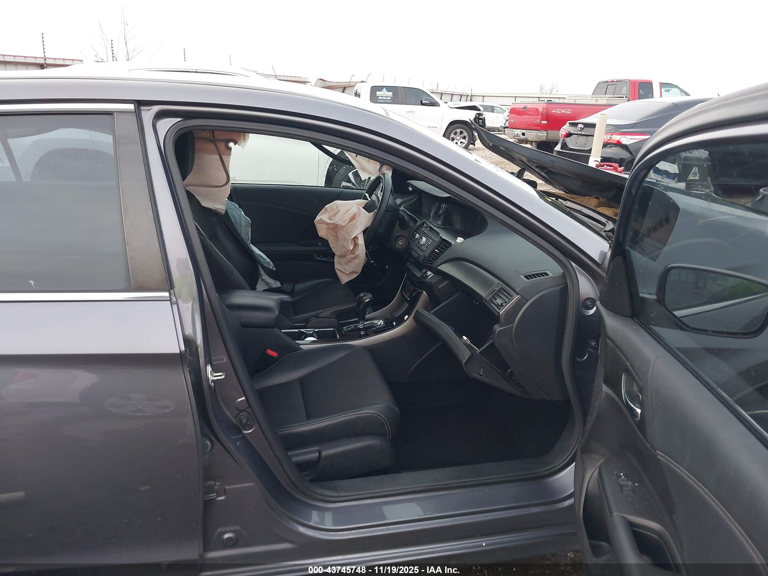 HONDA ACCORD image 5