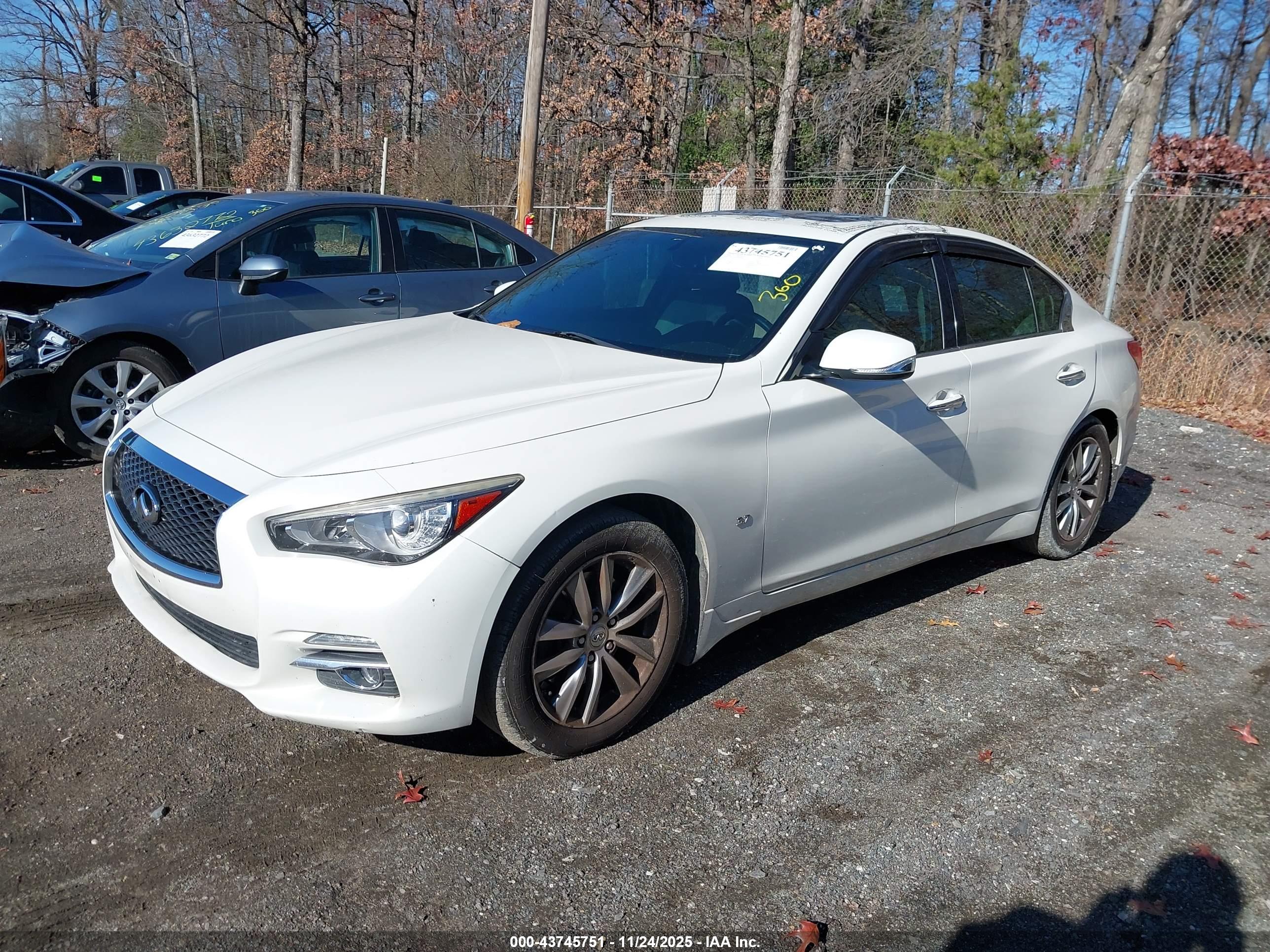 INFINITI Q50 image 2