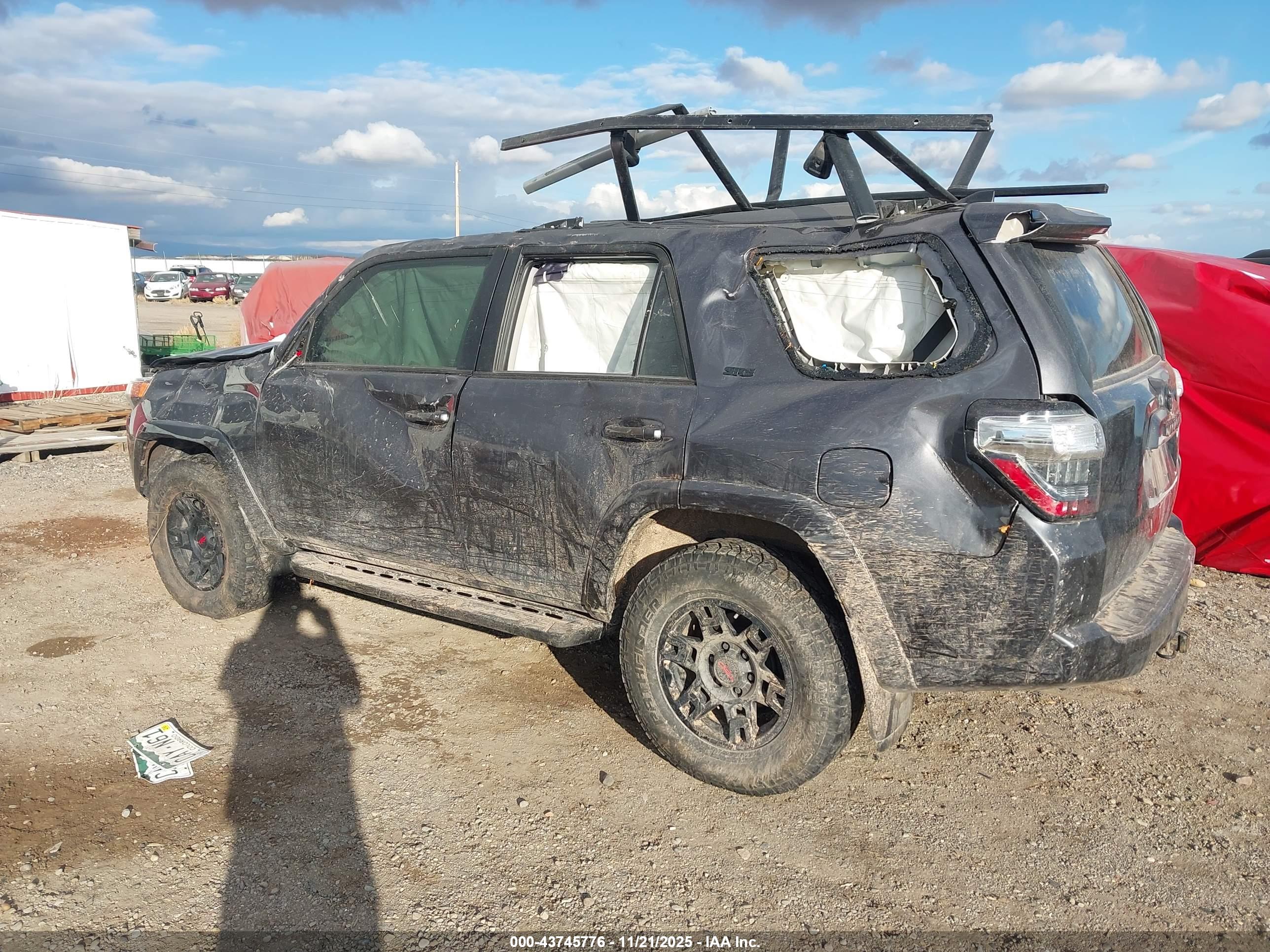 TOYOTA 4RUNNER image 3