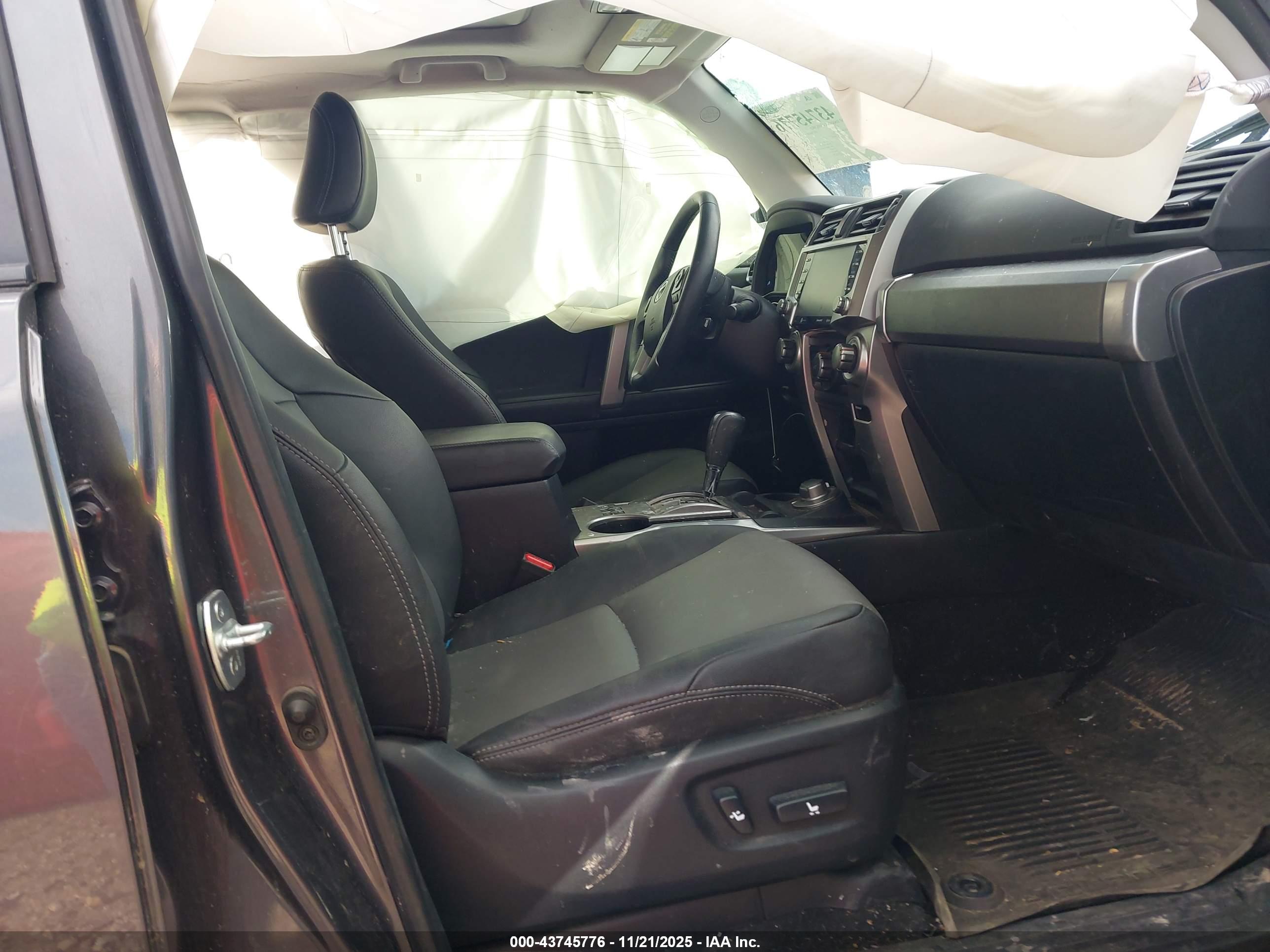 TOYOTA 4RUNNER image 5