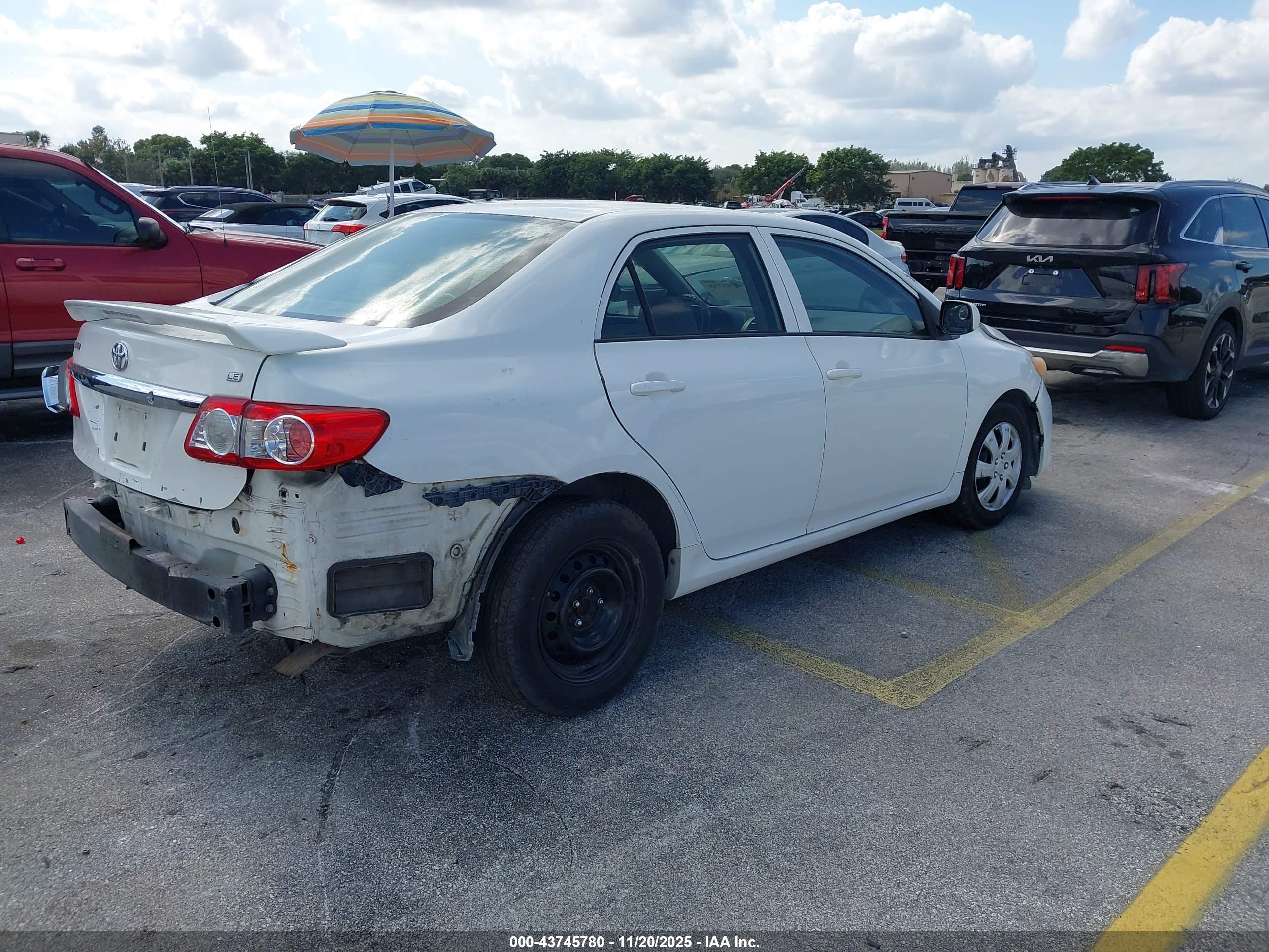 TOYOTA COROLLA image 4