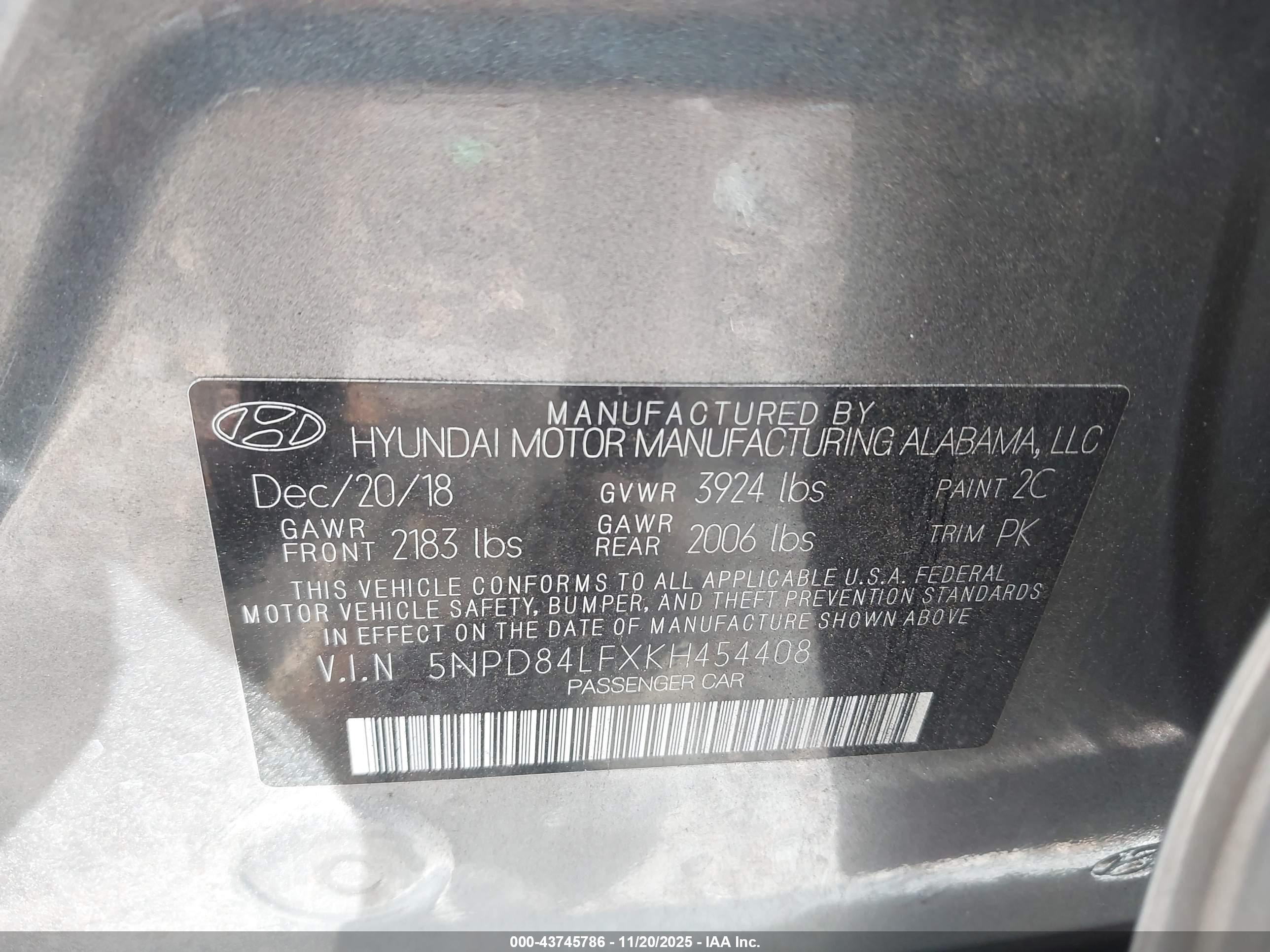HYUNDAI ELANTRA image 9