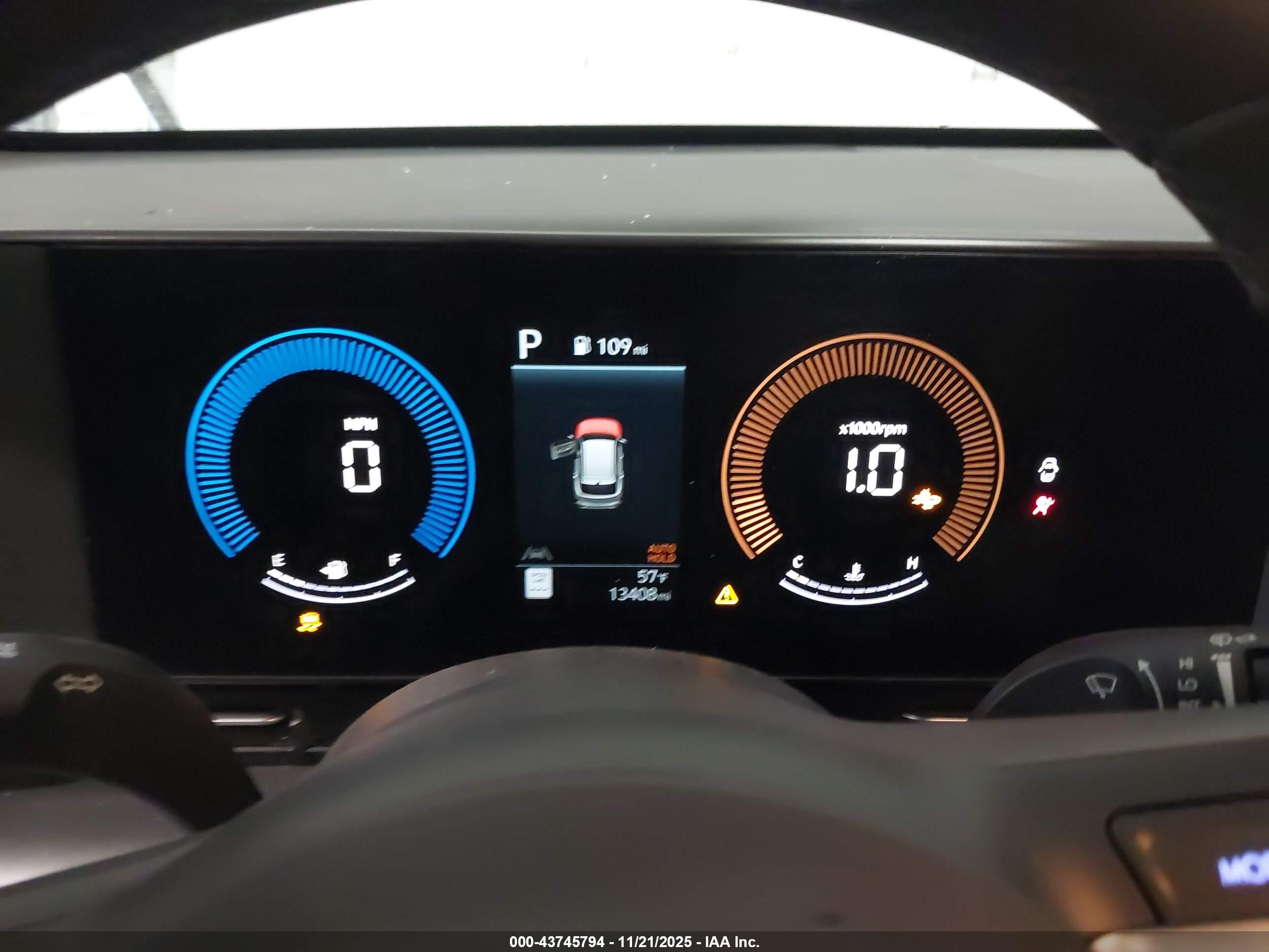 HYUNDAI KONA image 7