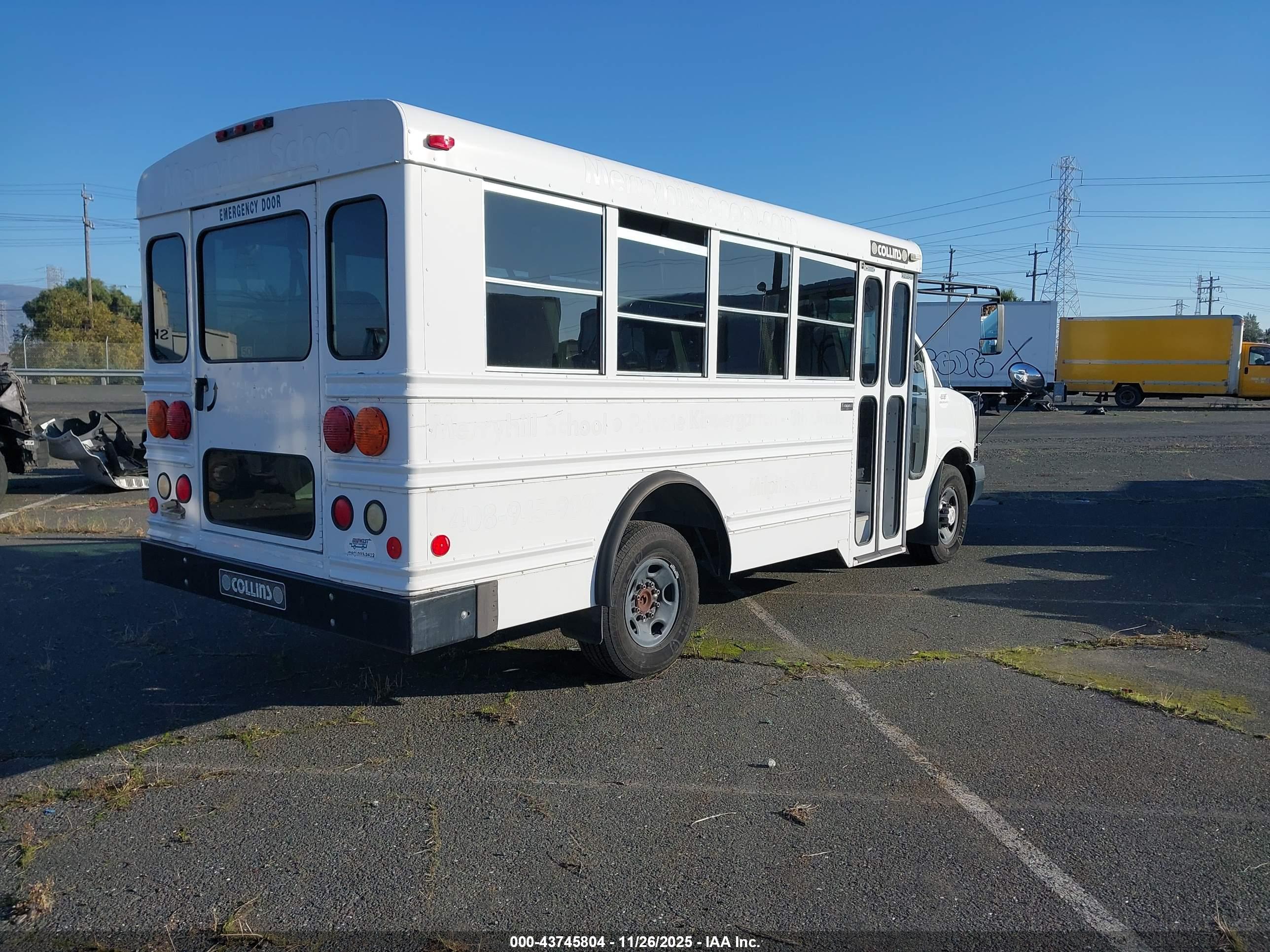 CHEVROLET EXPRESS image 4
