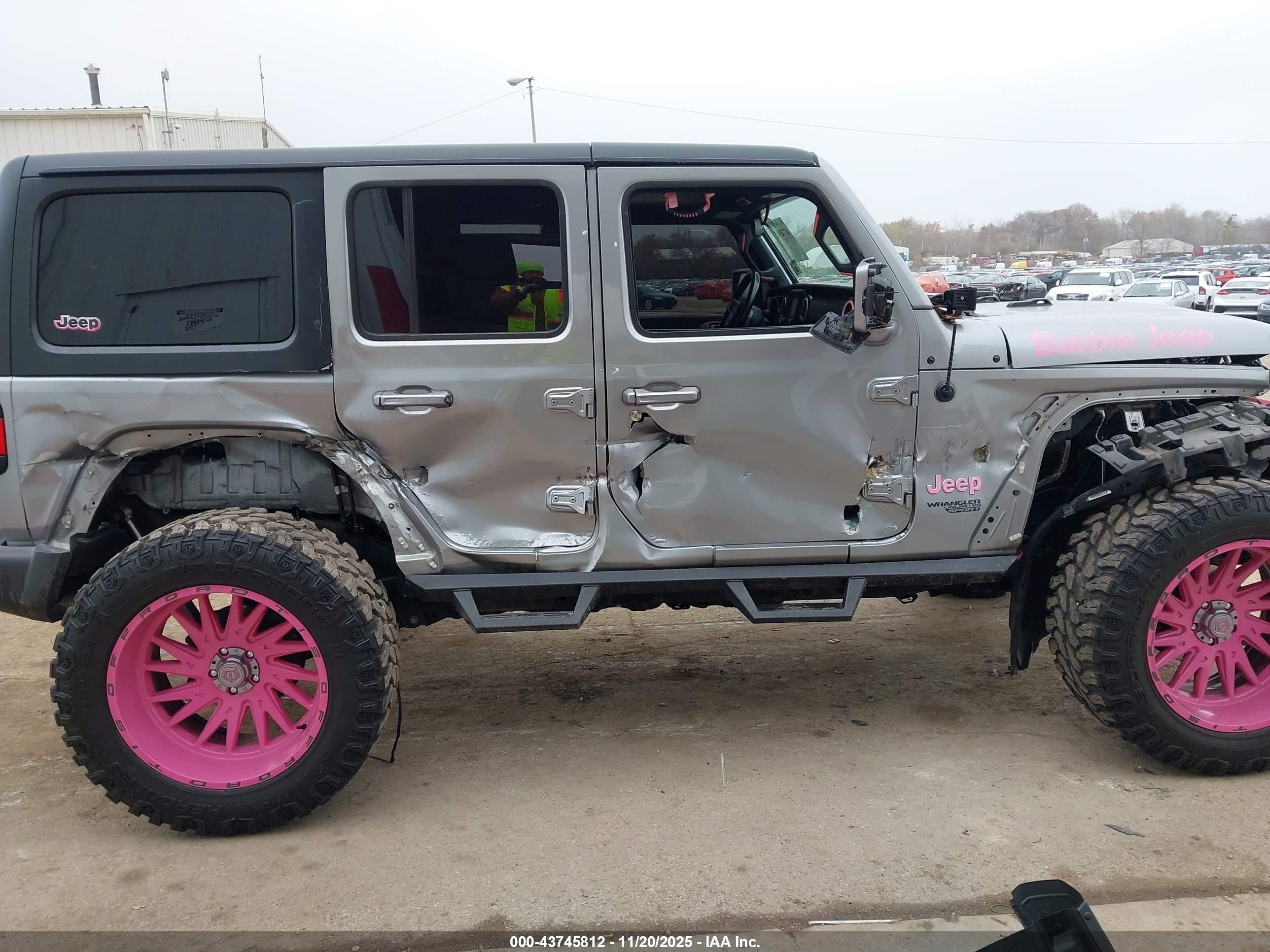 JEEP WRANGLER image 6