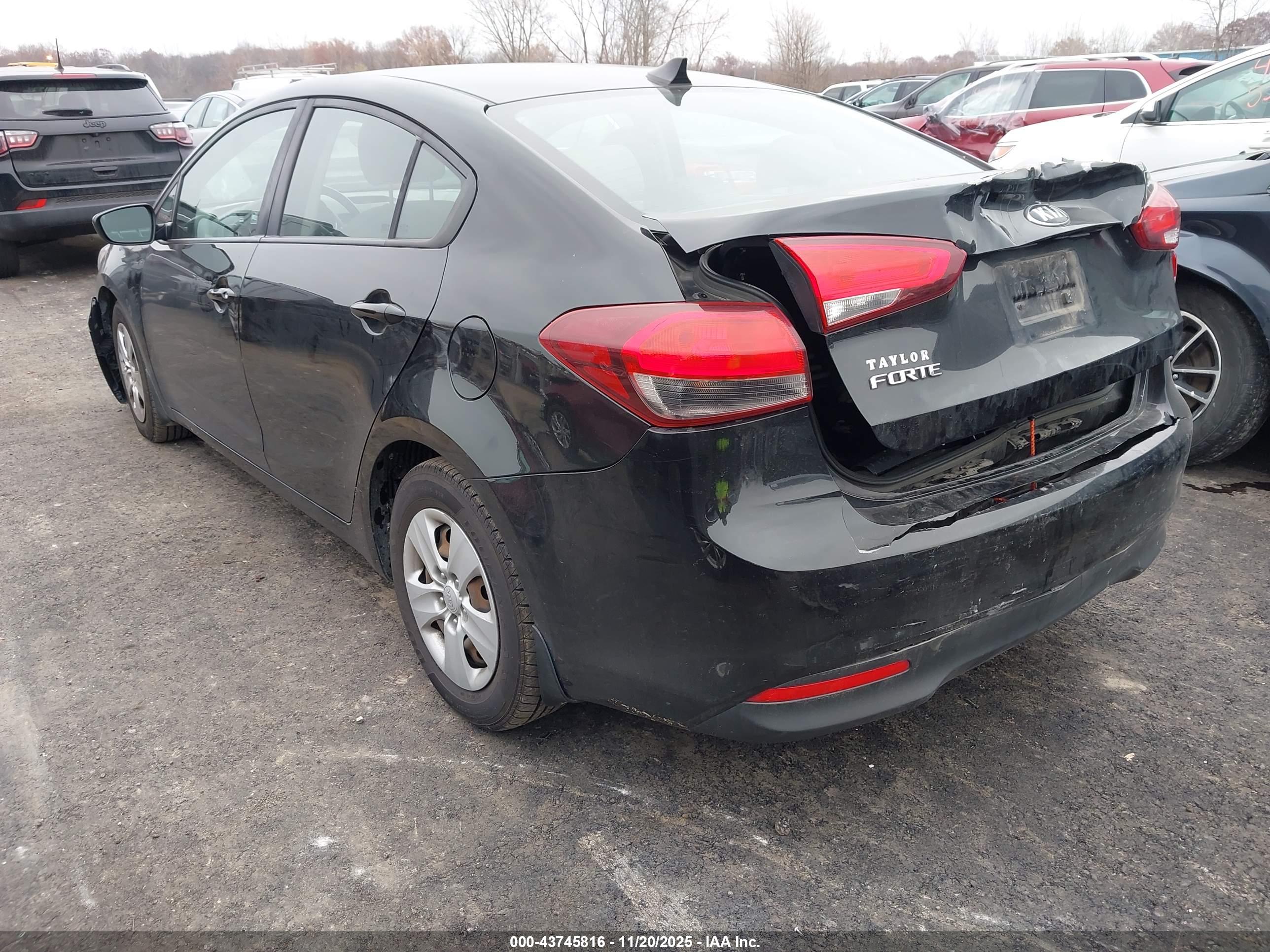 KIA FORTE image 3