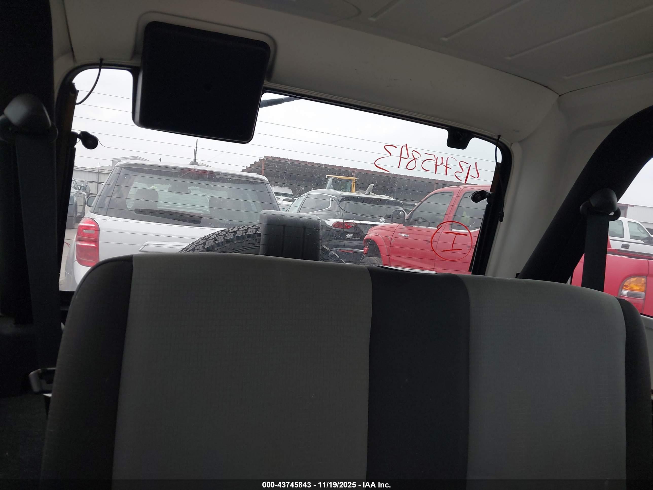 JEEP WRANGLER image 8