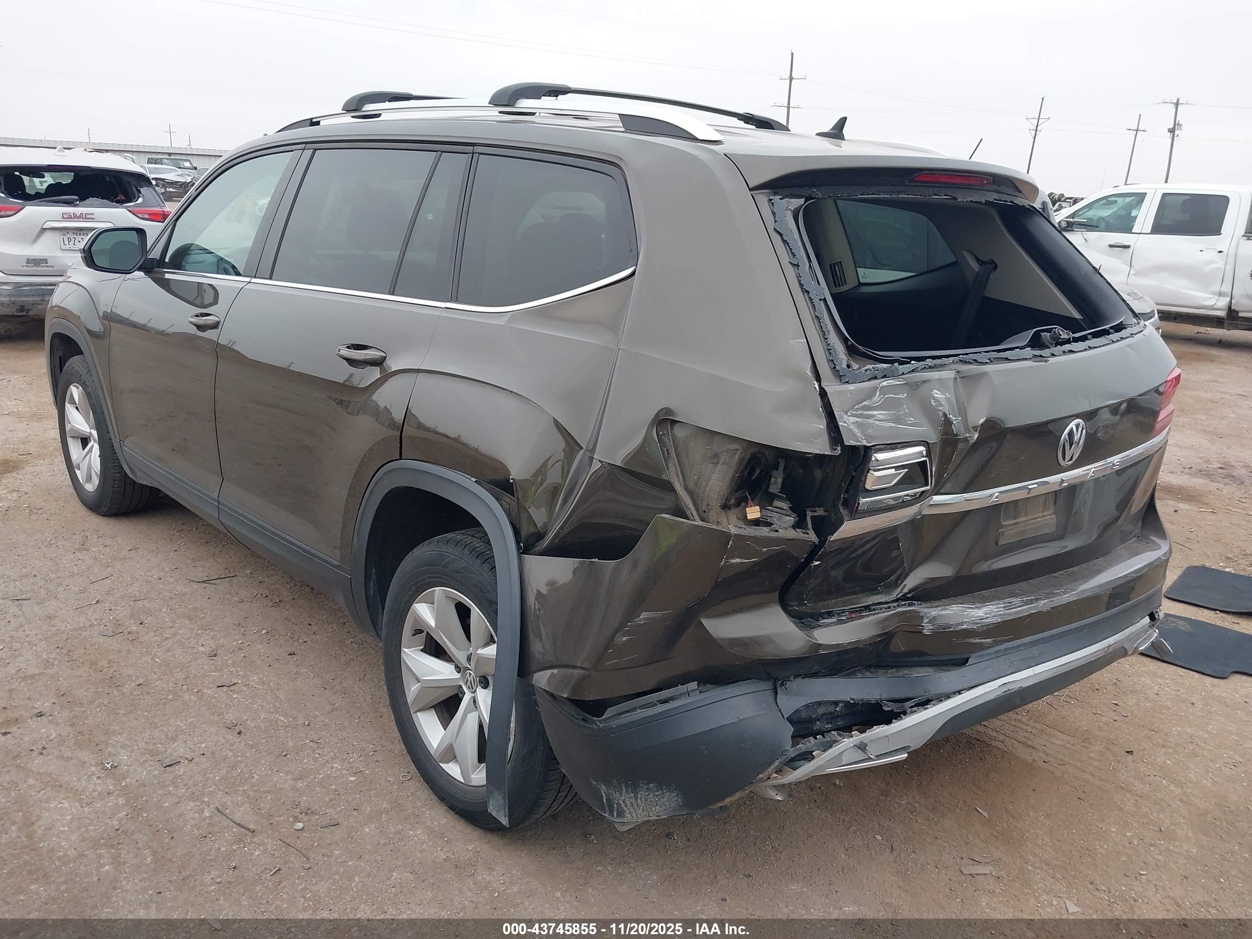 VOLKSWAGEN ATLAS image 3