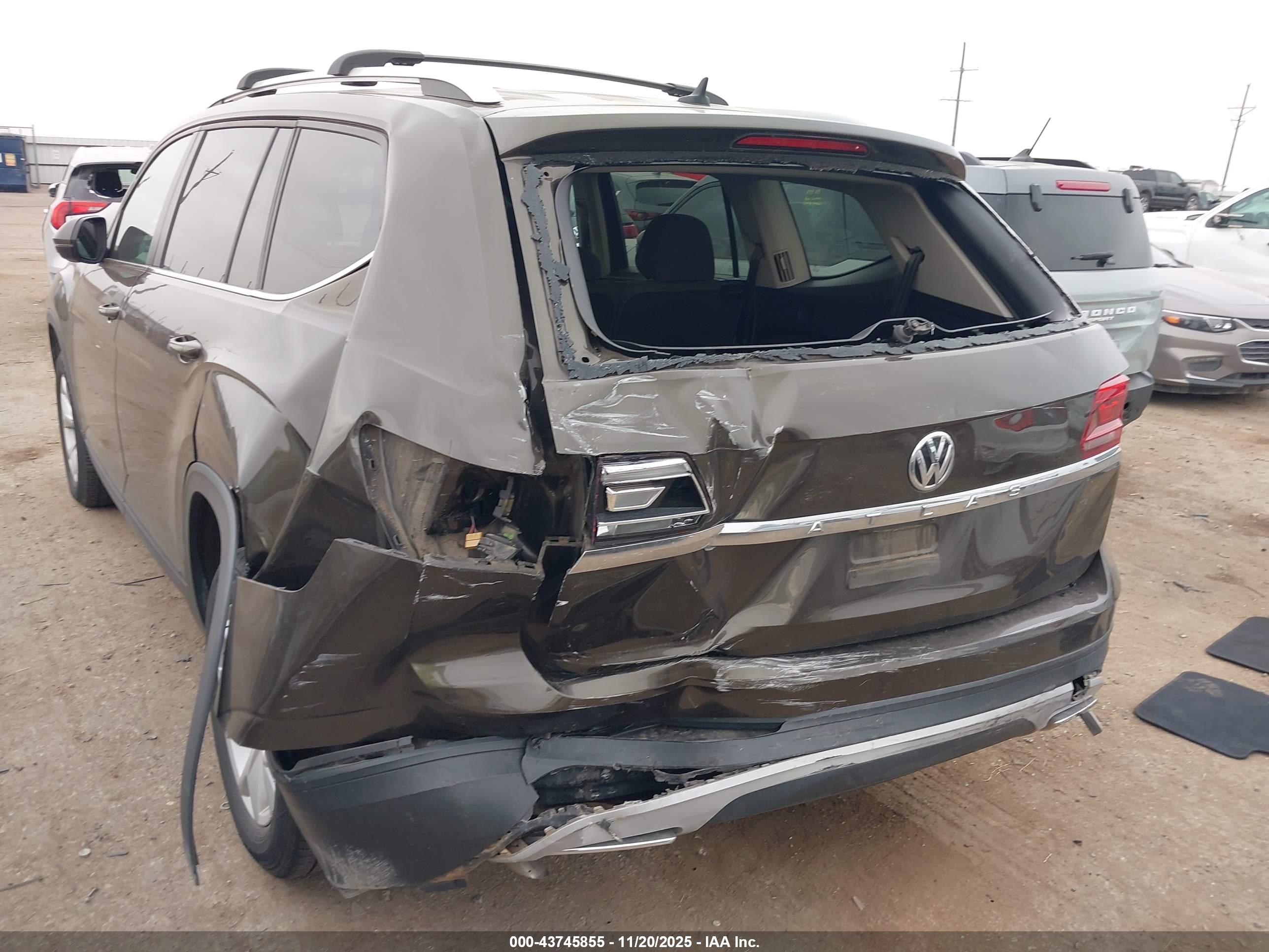 VOLKSWAGEN ATLAS image 6