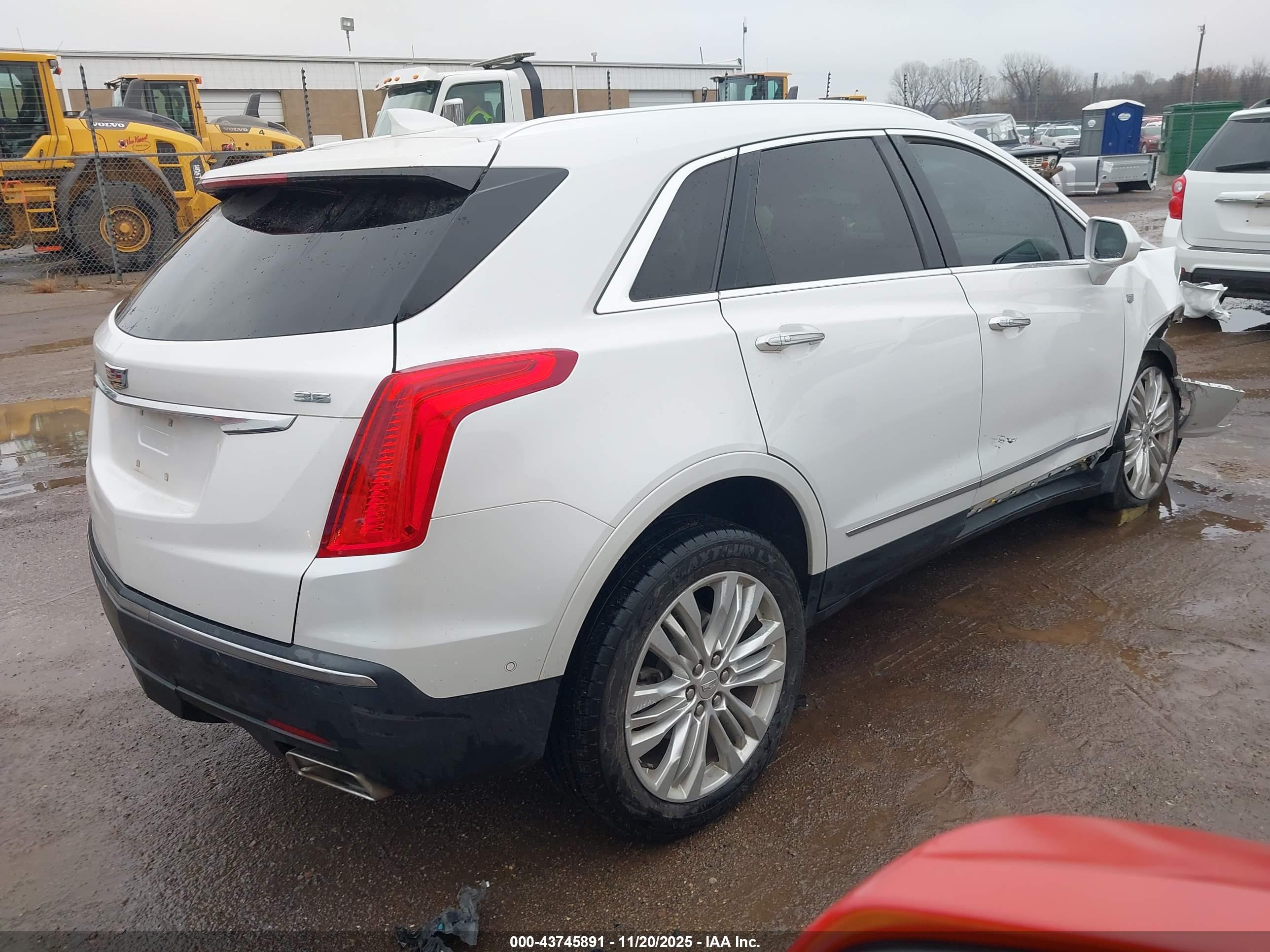 CADILLAC XT5 image 4