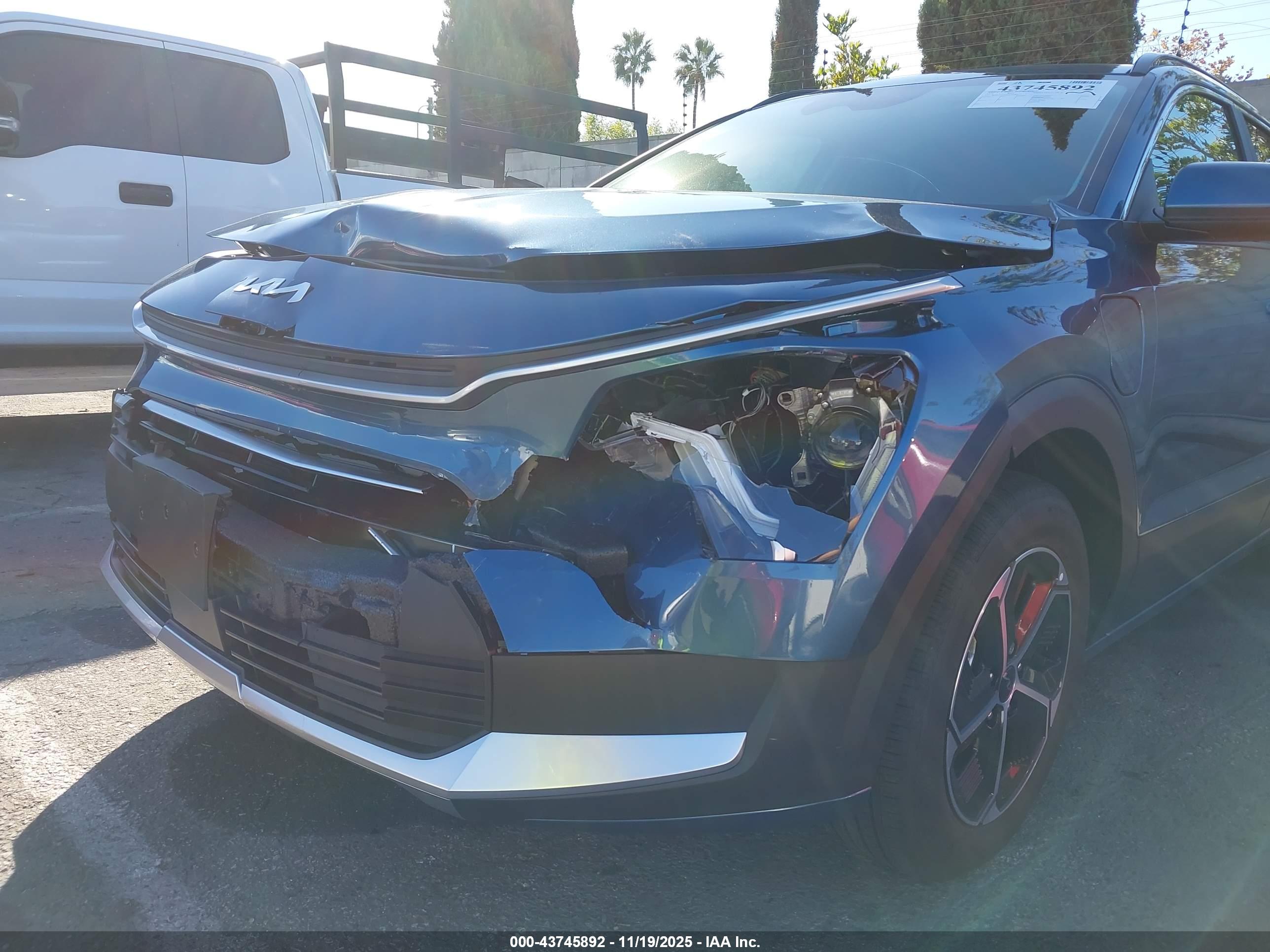 KIA NIRO image 6