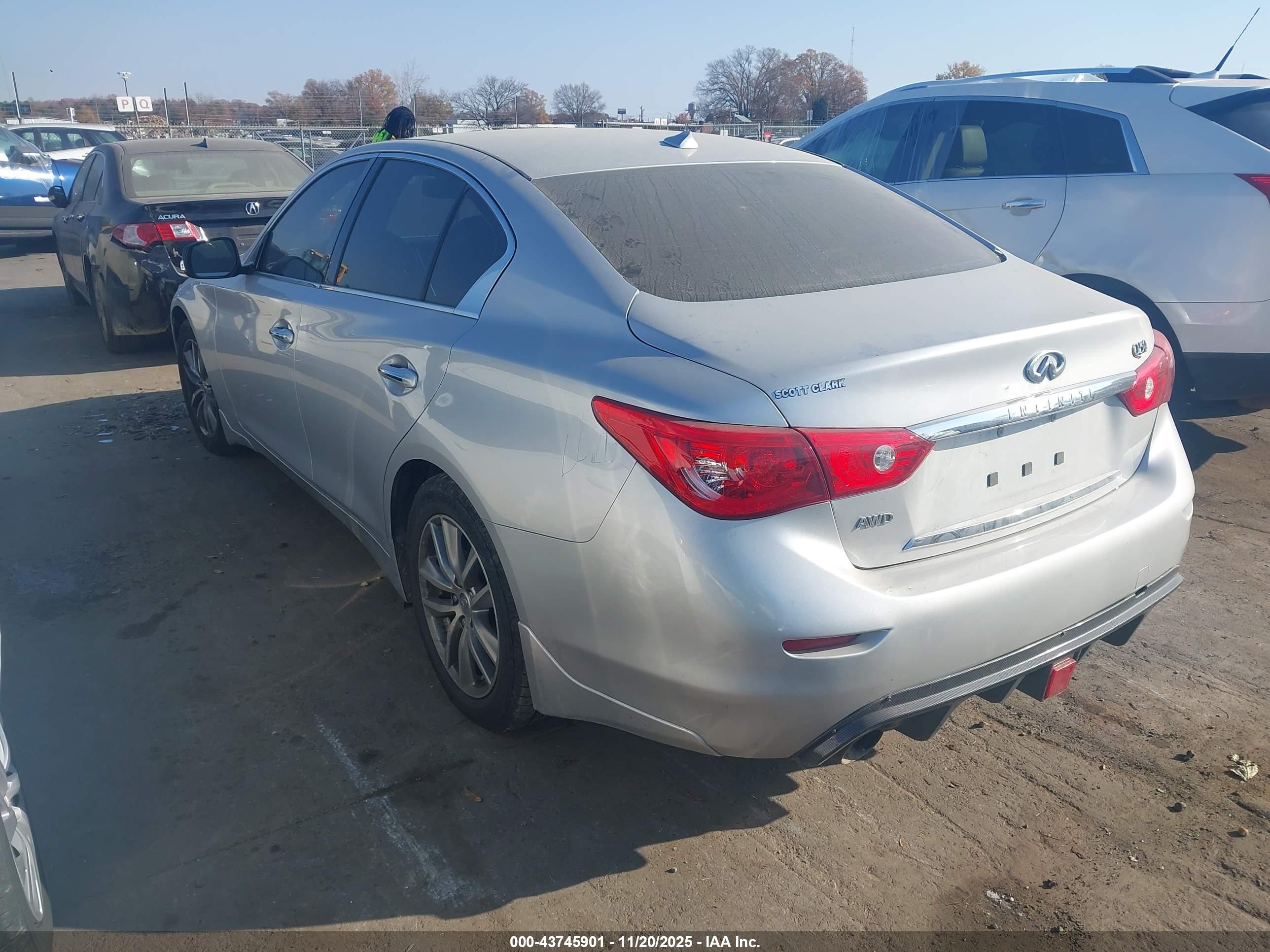 INFINITI Q50 image 3