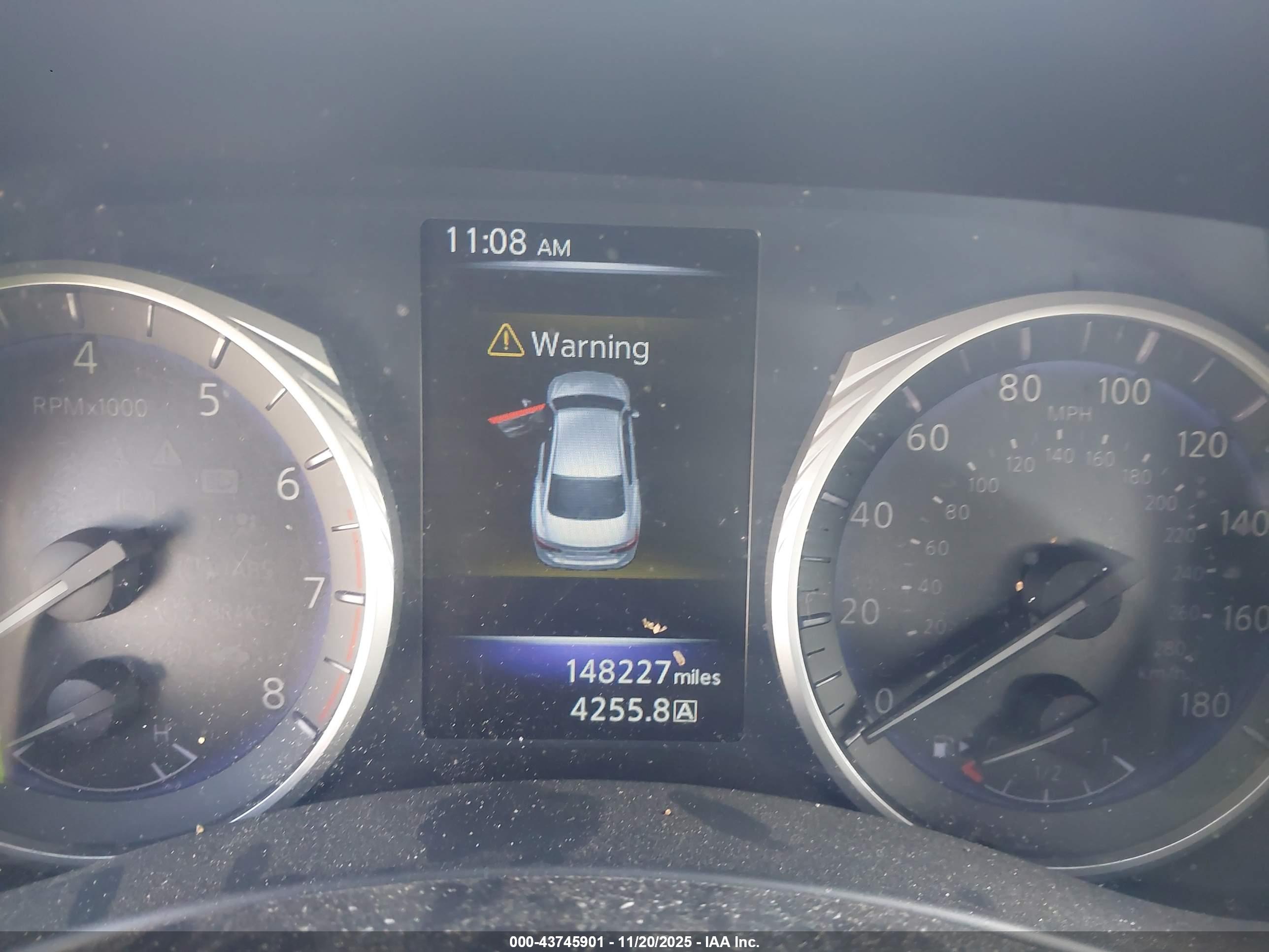 INFINITI Q50 image 7