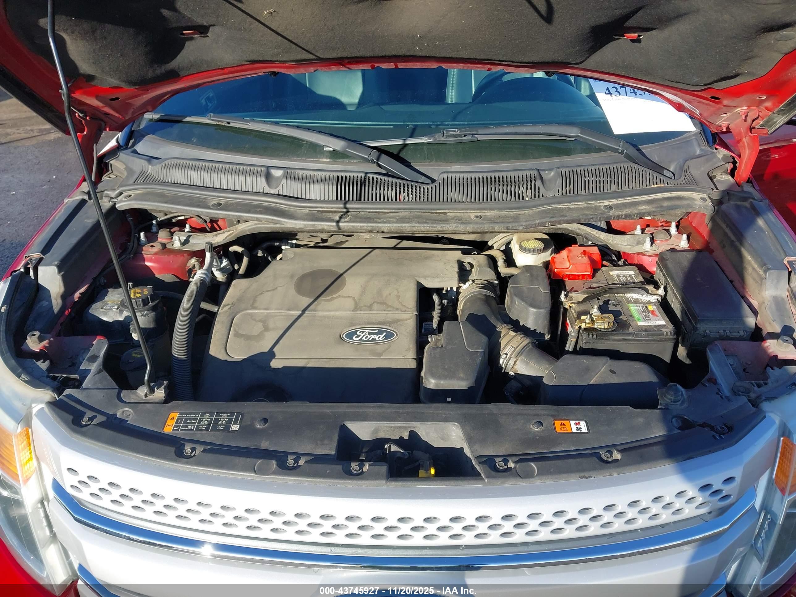 FORD EXPLORER image 10