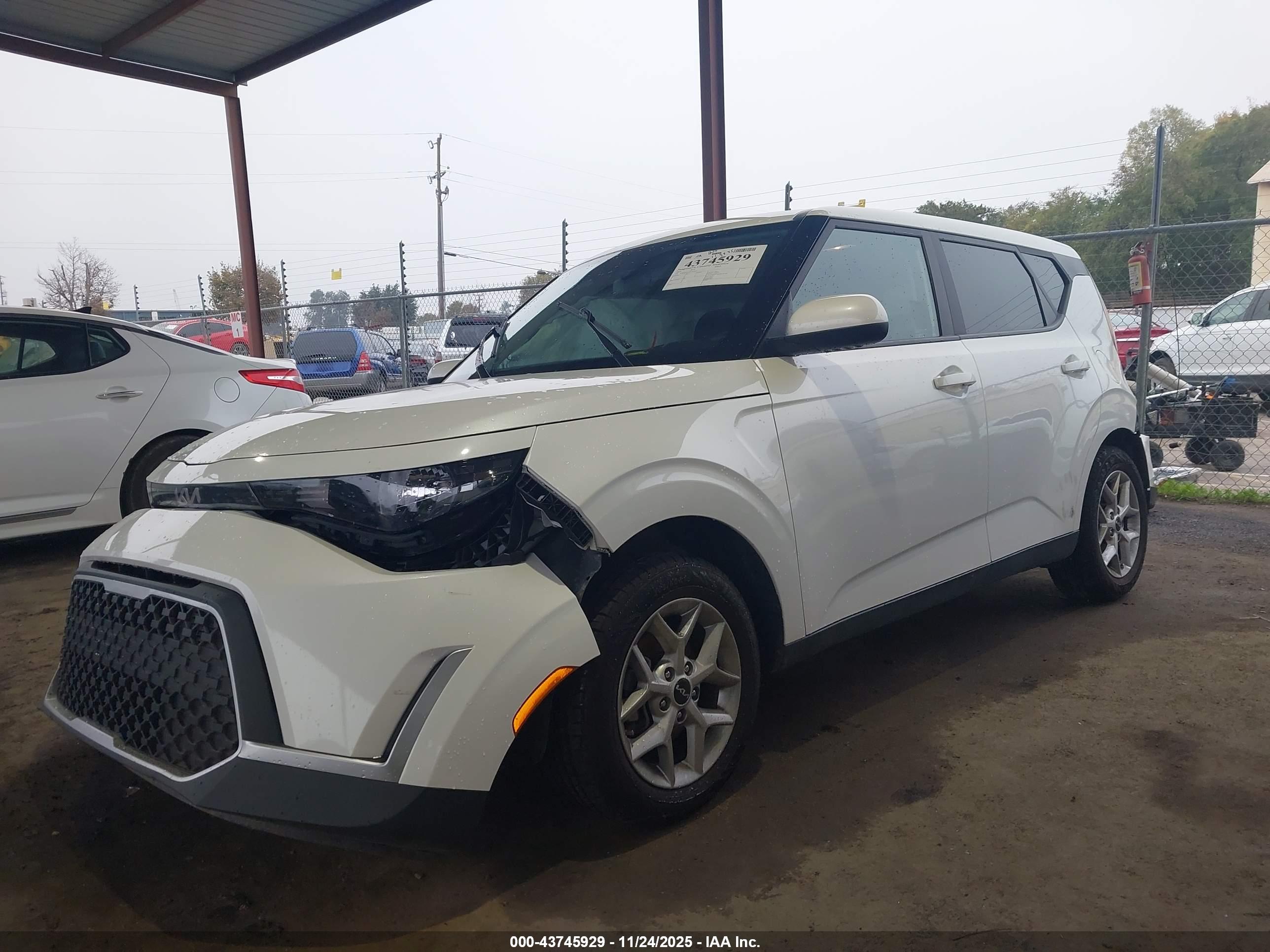 KIA SOUL image 2