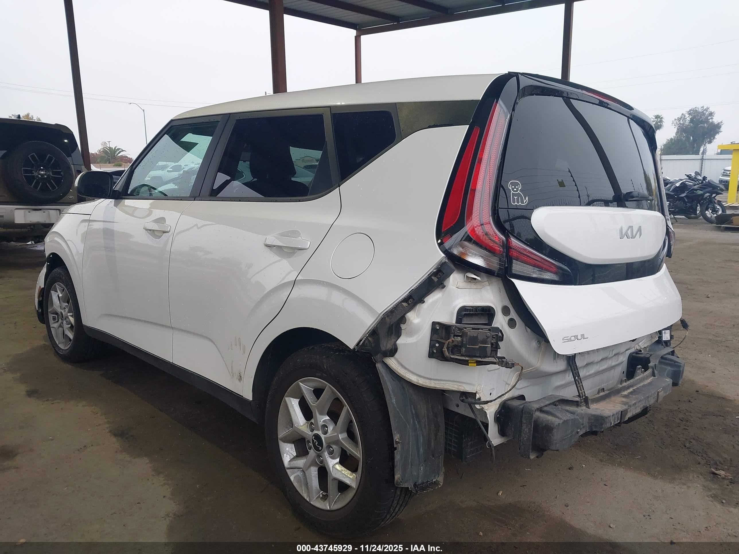 KIA SOUL image 3