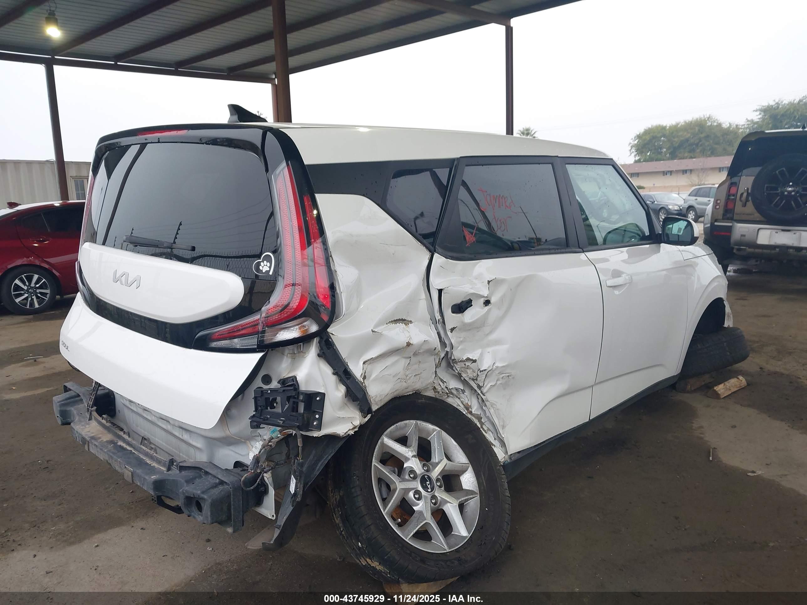 KIA SOUL image 4