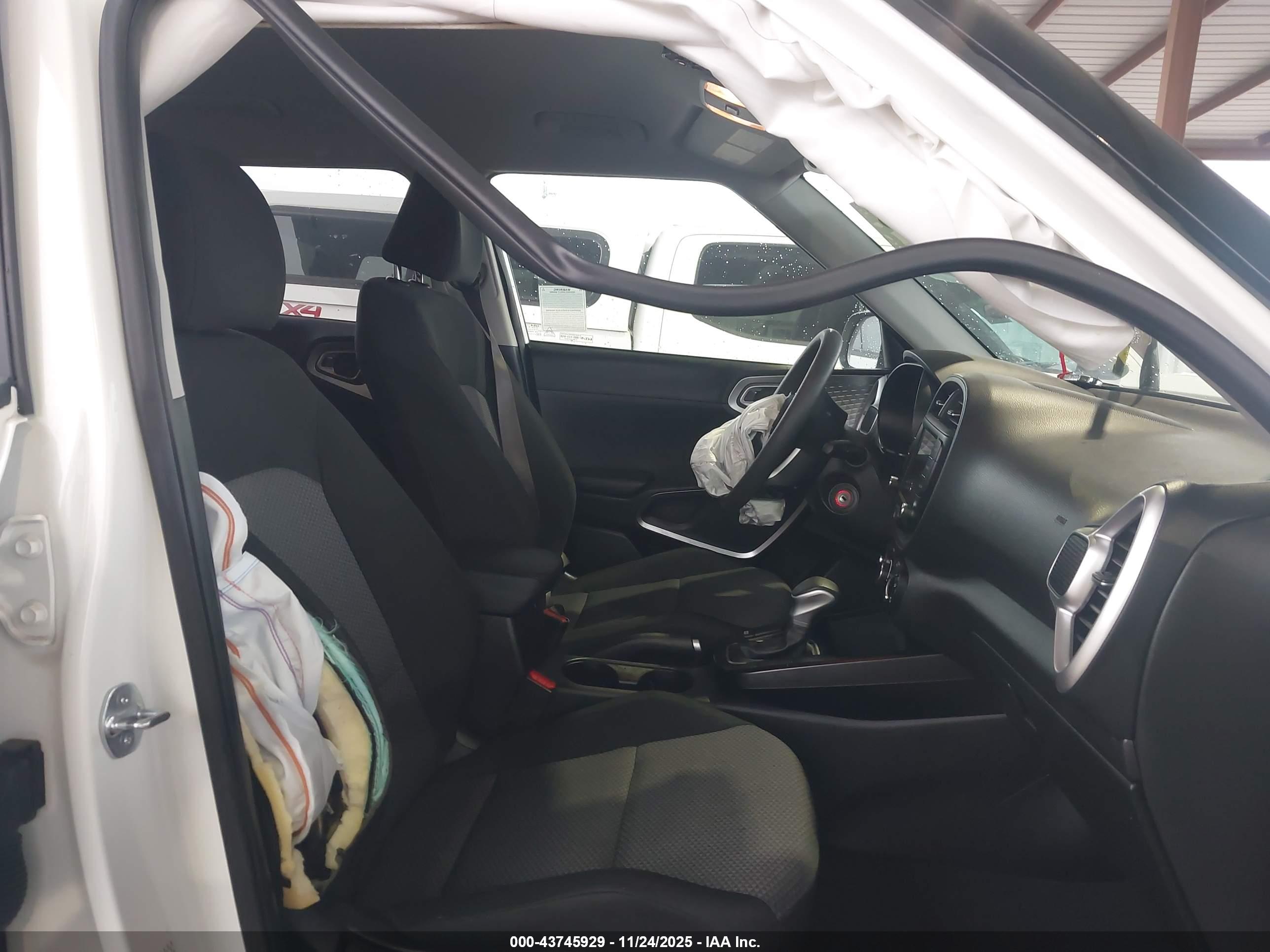 KIA SOUL image 5