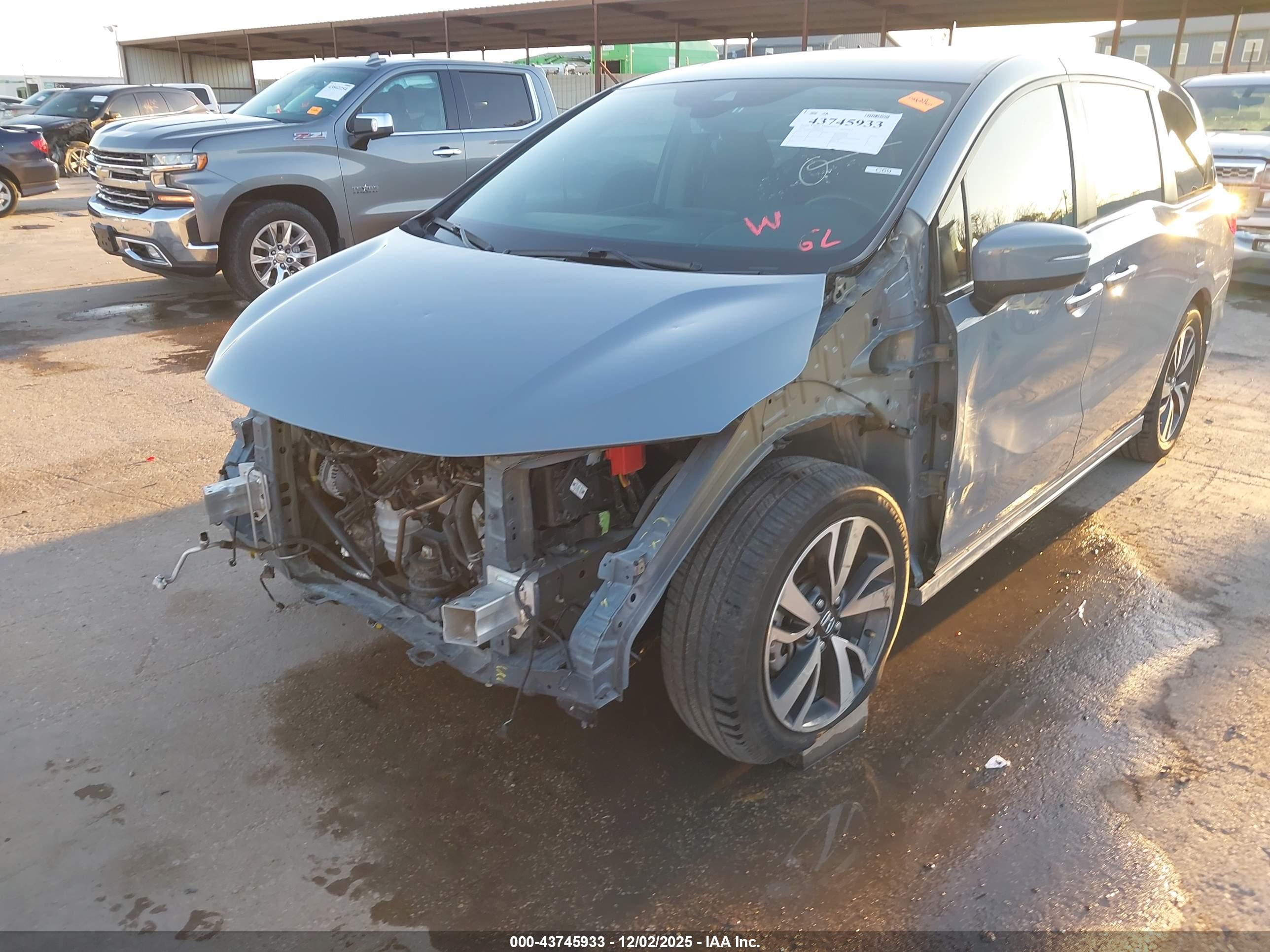 HONDA ODYSSEY image 6