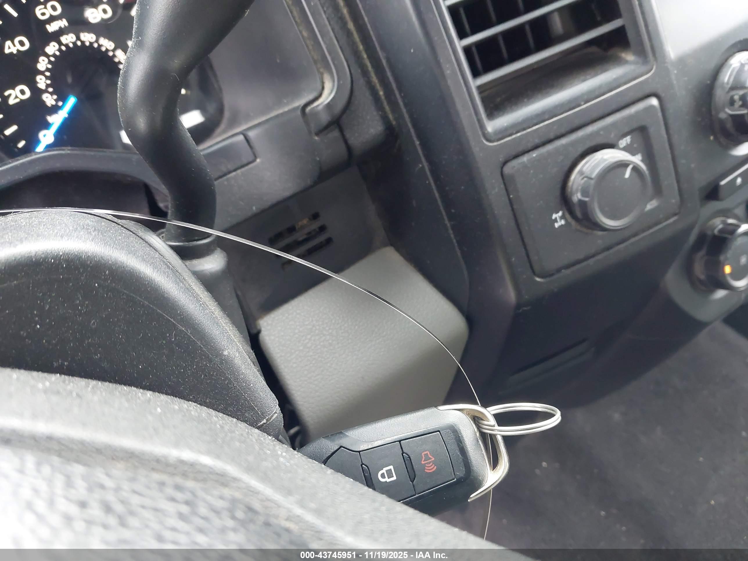 FORD F-150 image 11