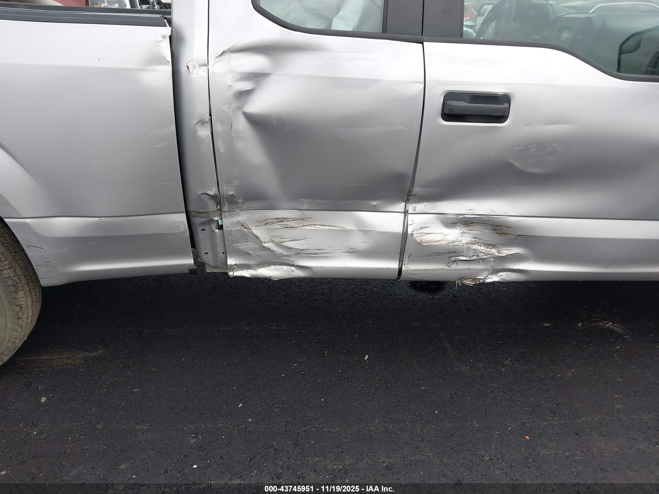 FORD F-150 image 6