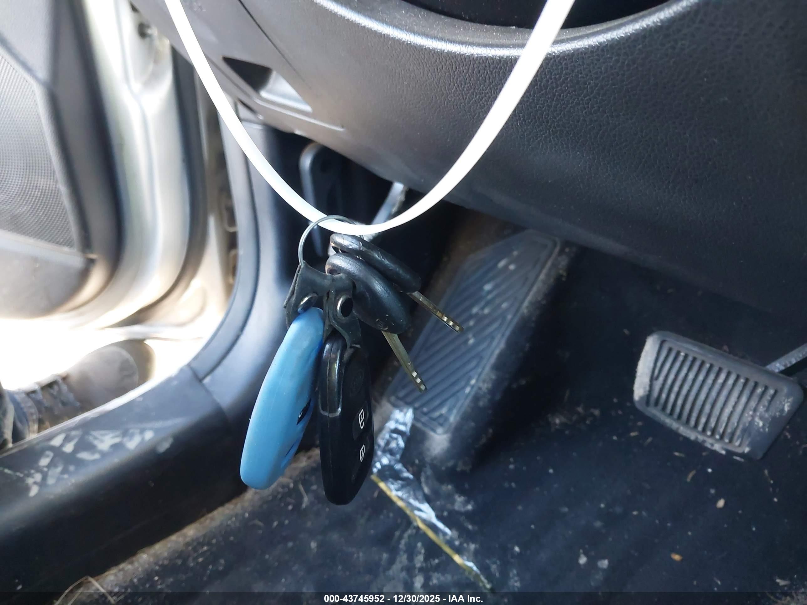 KIA SPORTAGE image 11