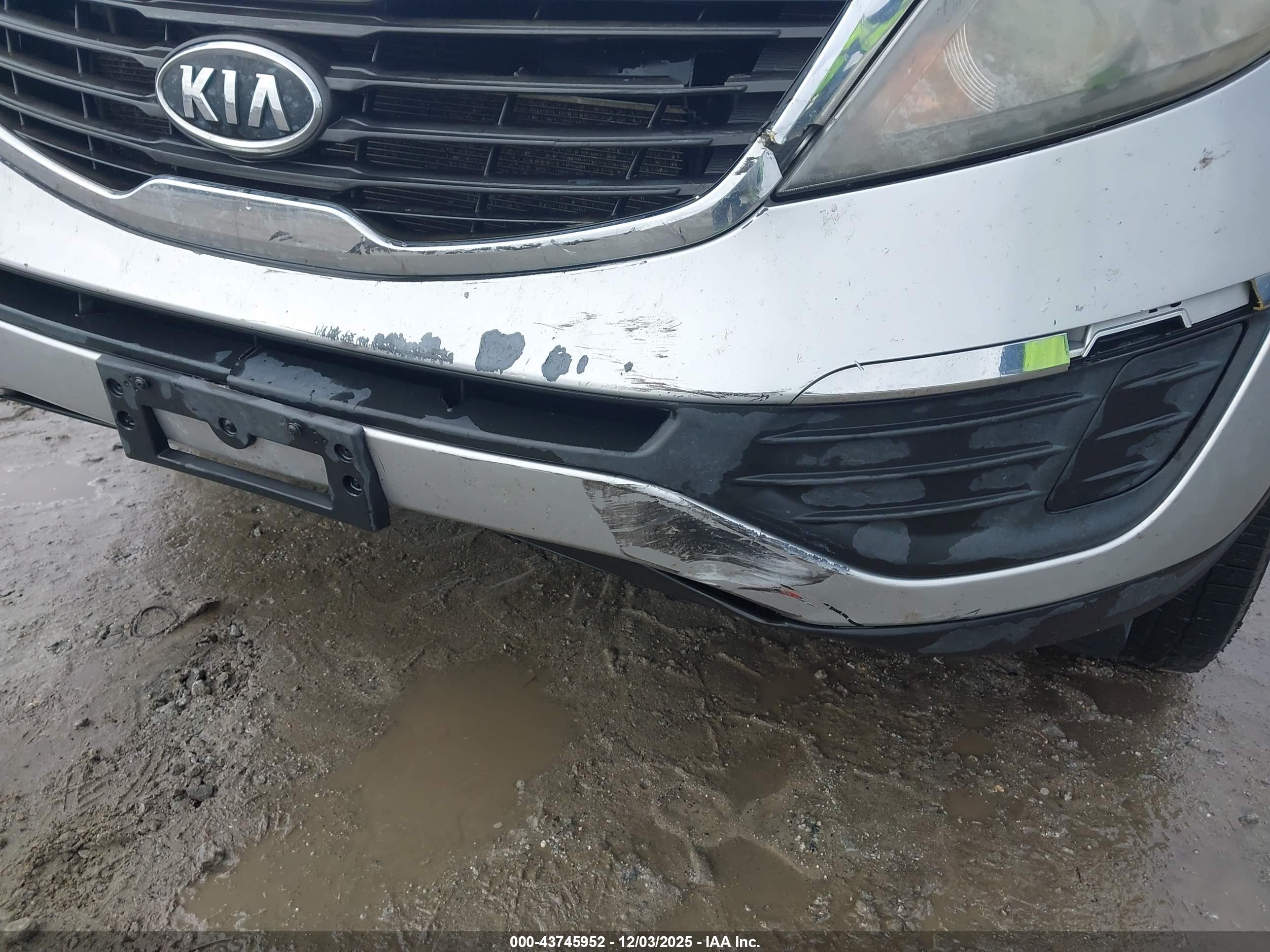 KIA SPORTAGE image 6