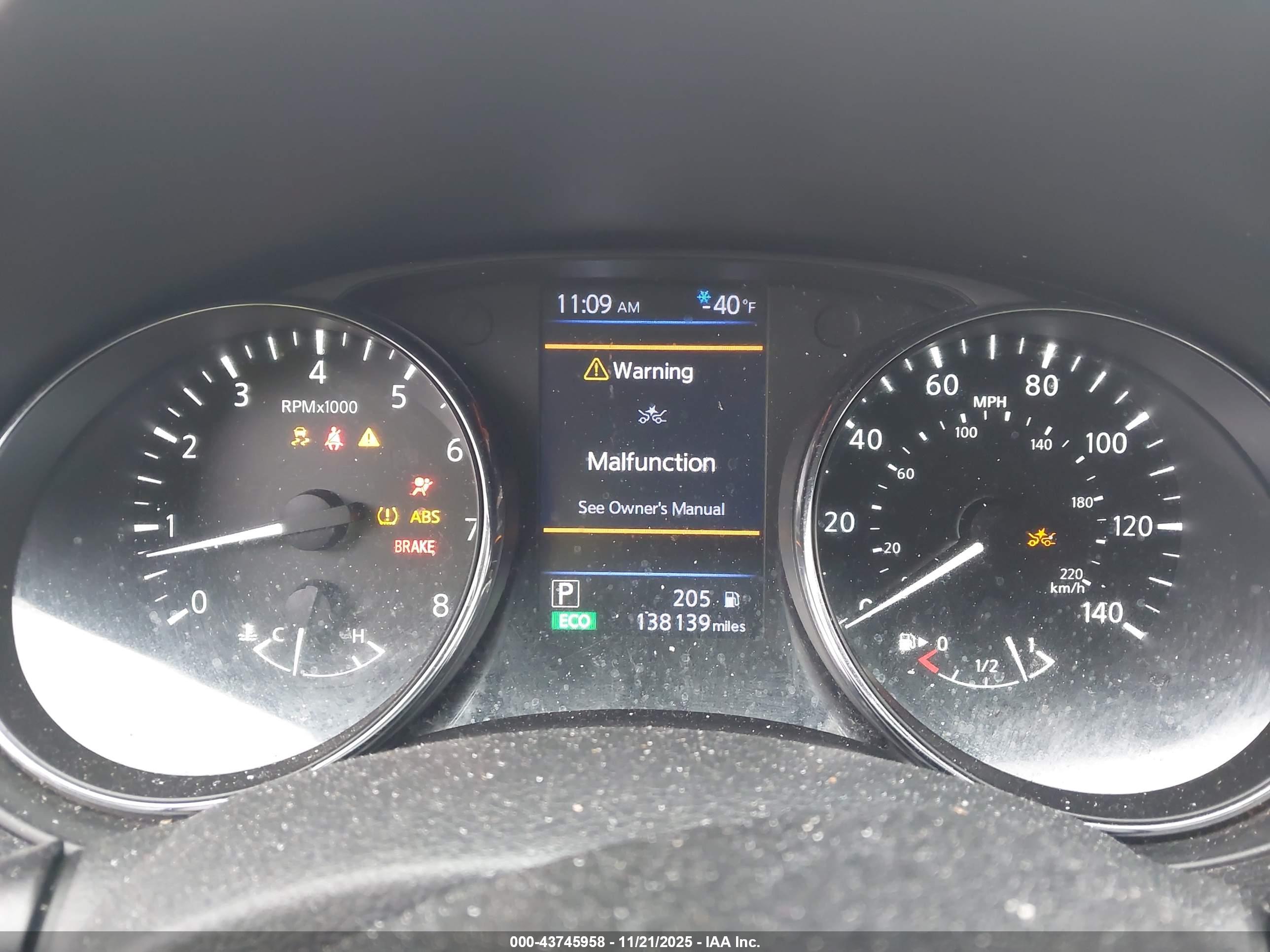NISSAN ROGUE image 7