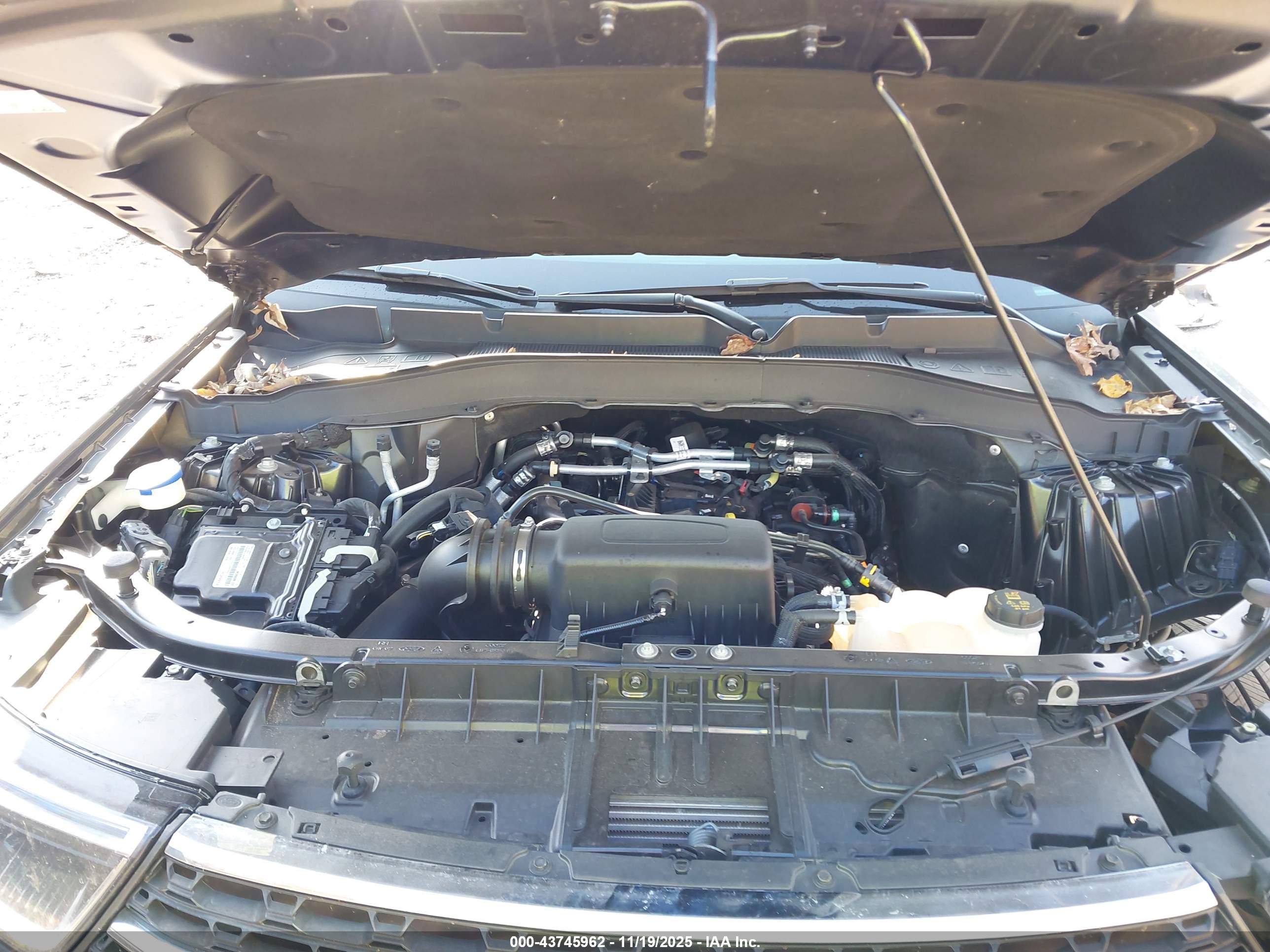 FORD EXPLORER image 10