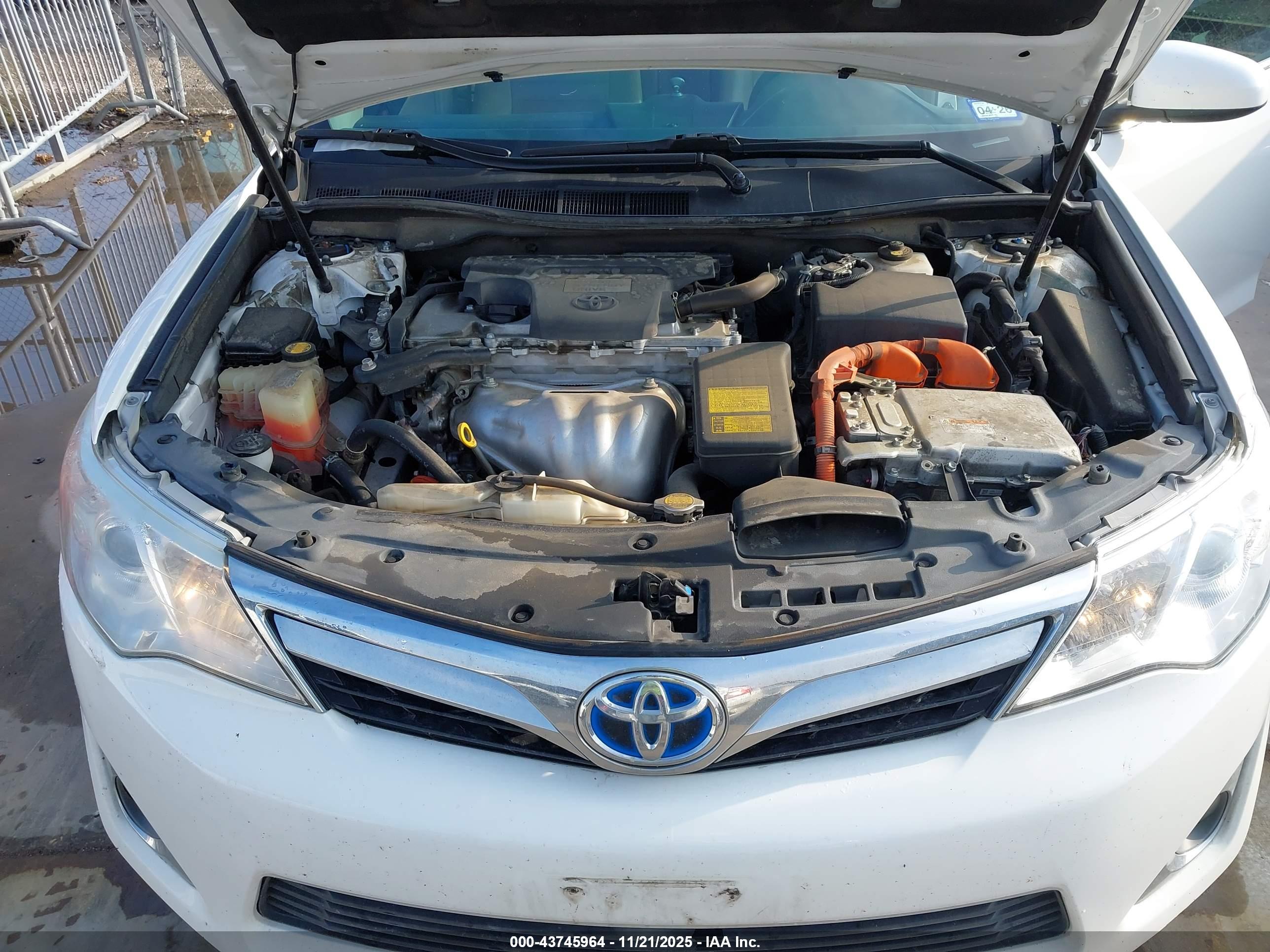 TOYOTA CAMRY image 10