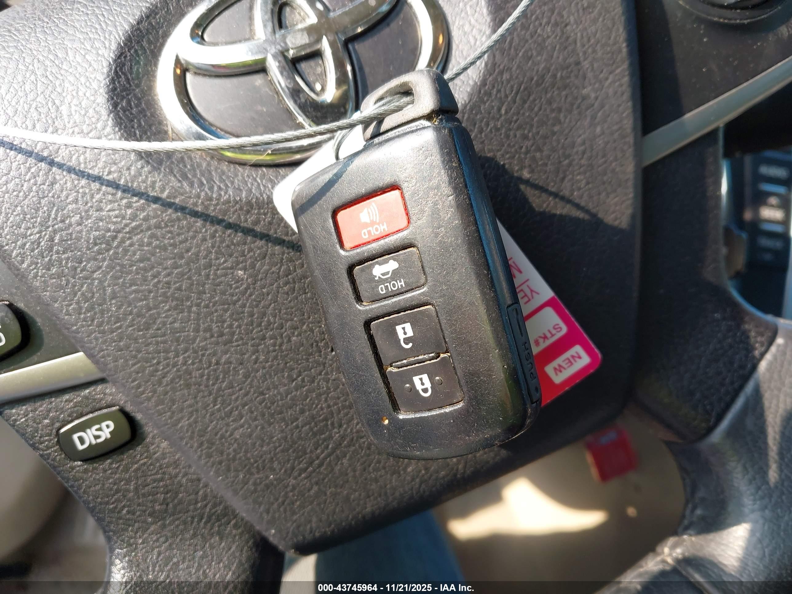 TOYOTA CAMRY image 11